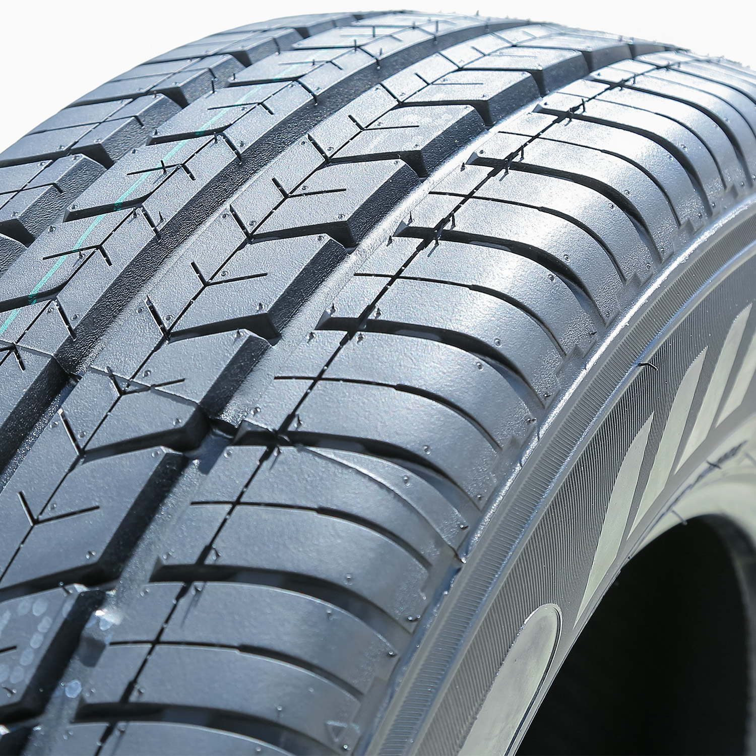 Tire Cosmo El Jefe VAN III 235/65R16 Load E 10 Ply Van Commercial - Inhomebuy