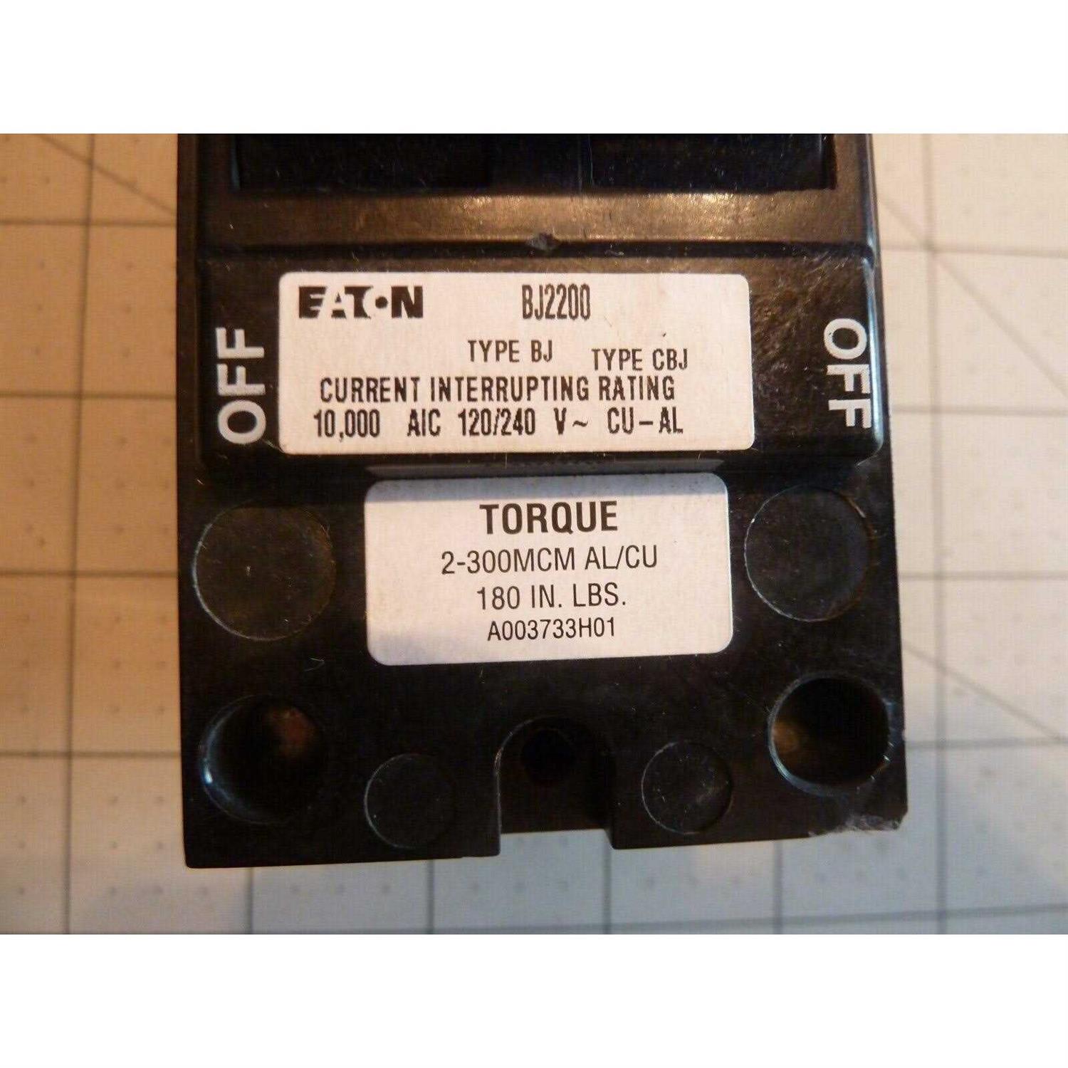 Eaton CHT2020 Twin Circuit Breaker - Inhomebuy