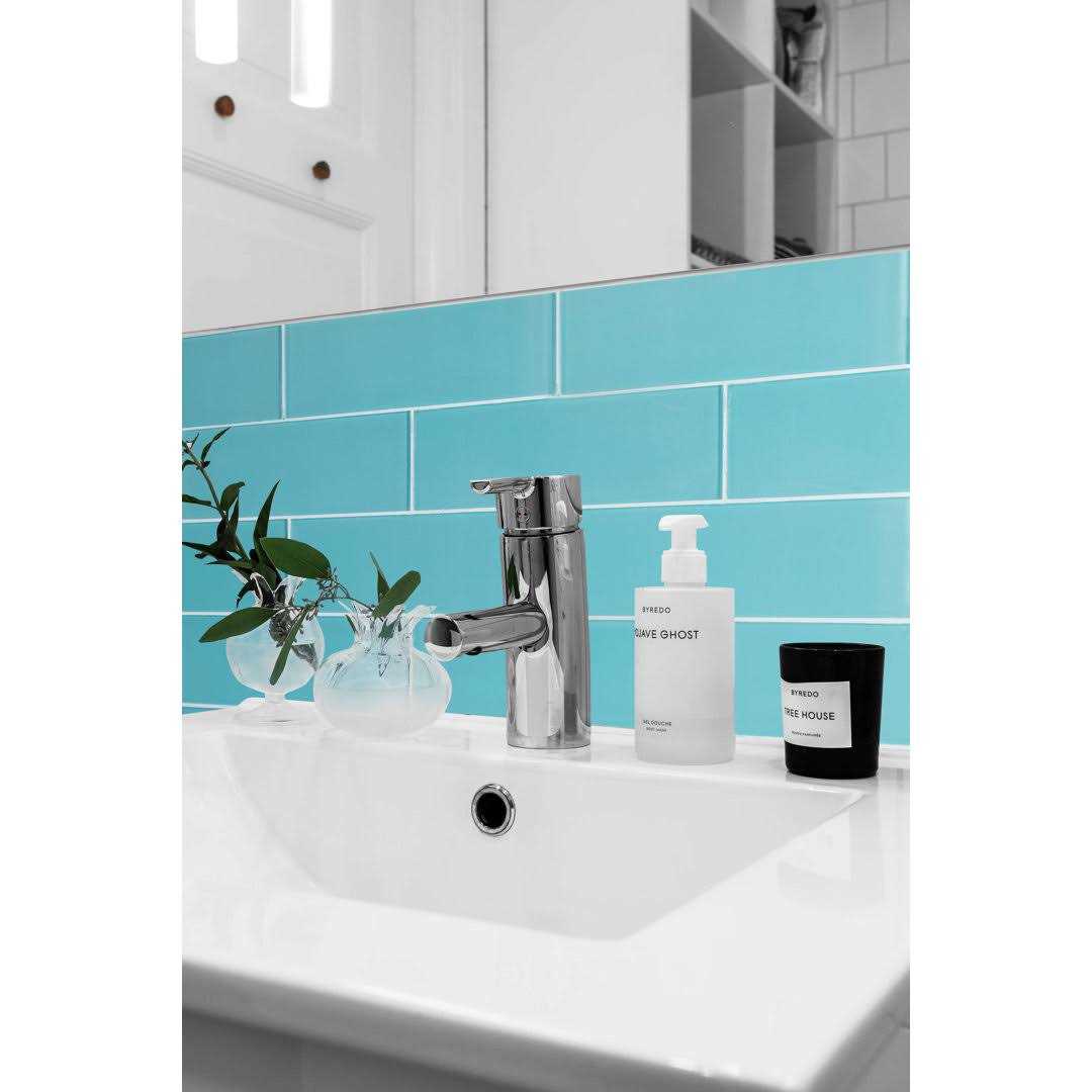 WS Tiles Premium 4 in. x 12 in. Individual Glass Subway Wall Tile - Inhomebuy