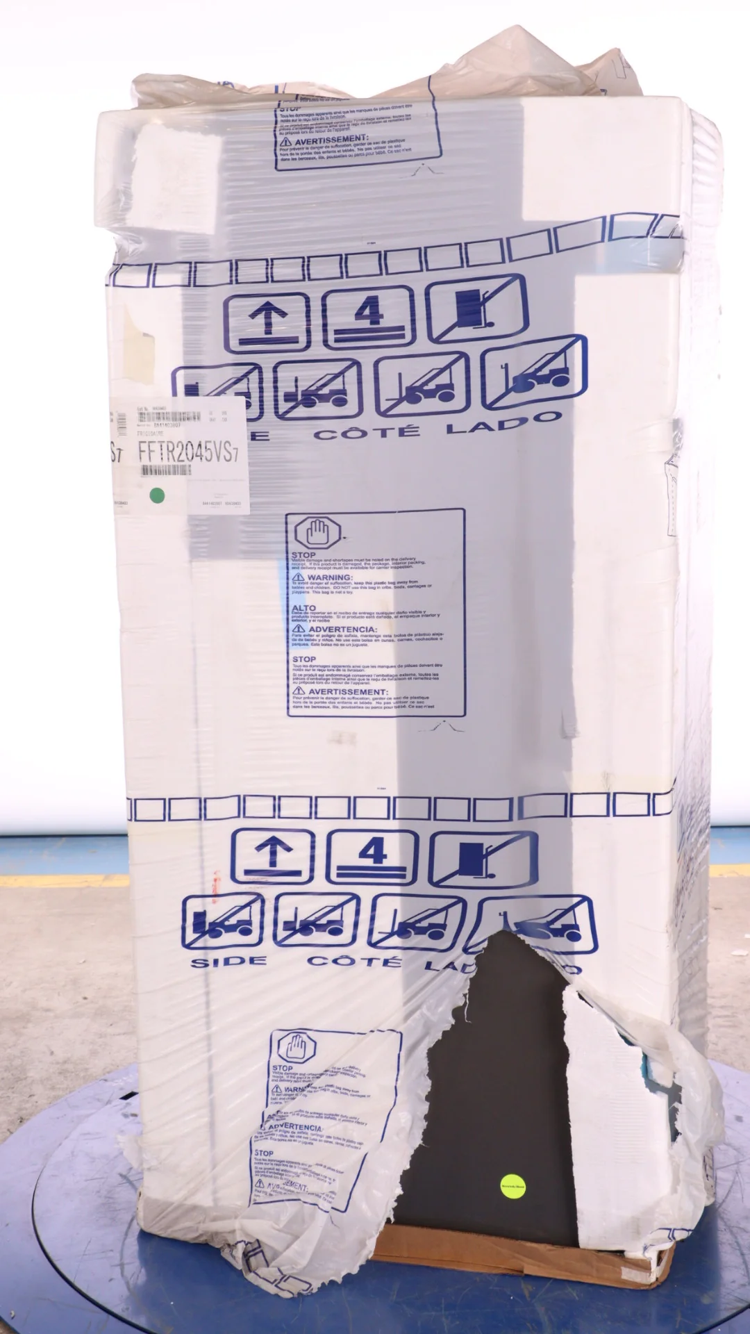 Frigidaire 30 in 20 cu ft. Top-Mount Refrigerator with Auto-Close Doors - FFTR2045VS - Inhomebuy