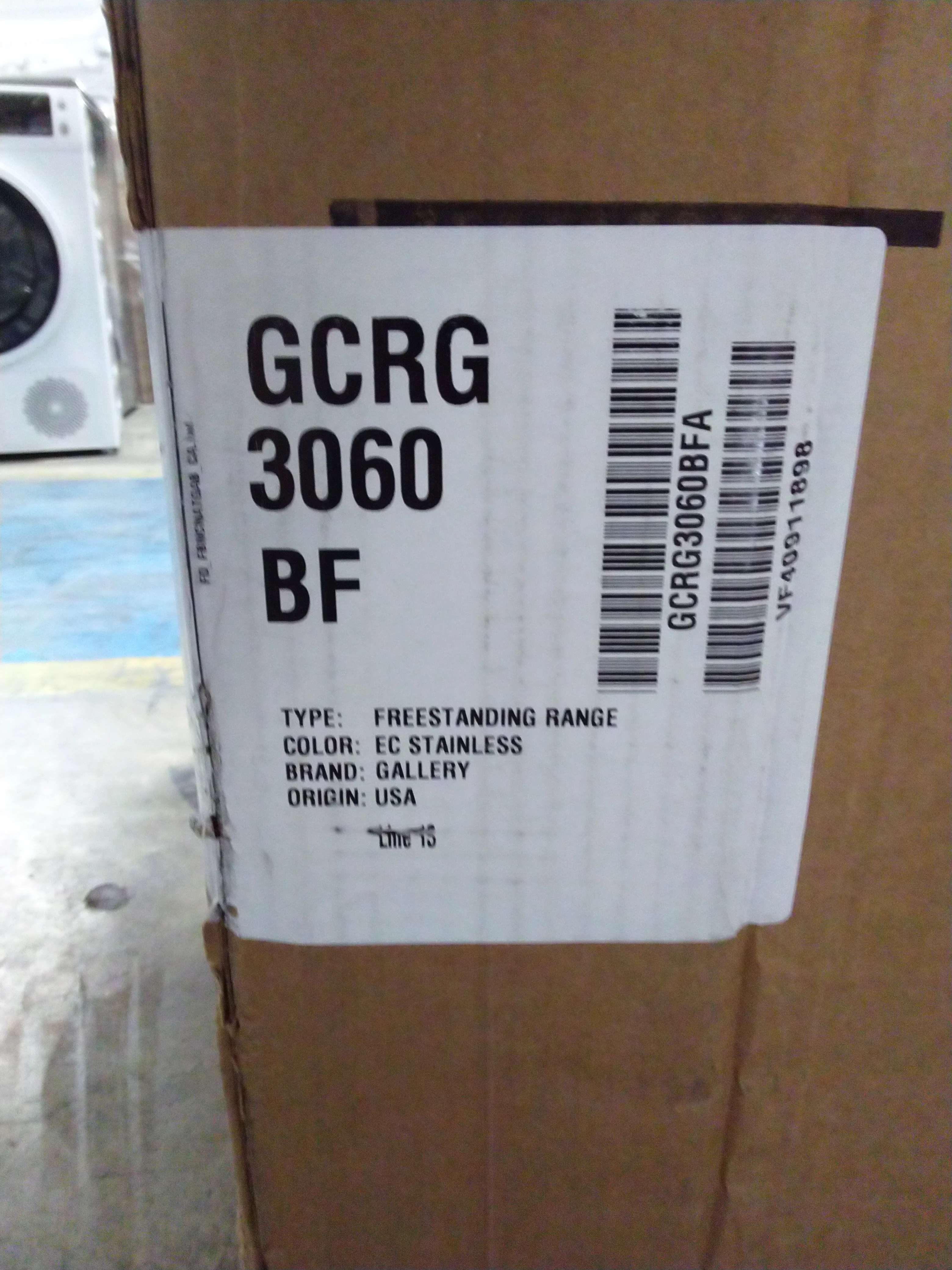 FRIGIDAIRE GALLERY 30 IN 5.3 CU FT. STAINLESS STEEL ELECTRIC 5-BURNER RANGE WITH TOTAL CONVECTION - - Inhomebuy