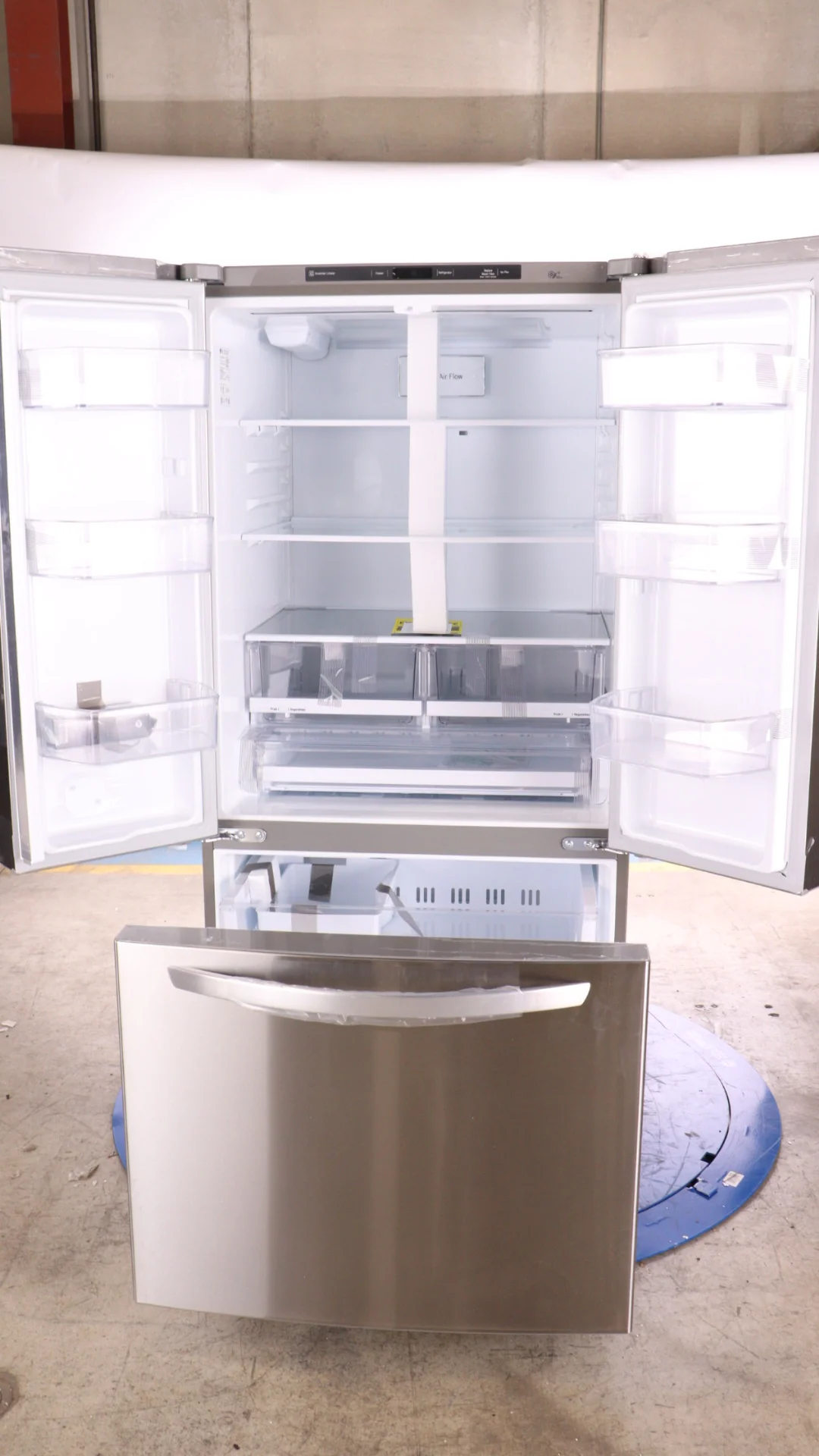 LG 33 IN. 25 CU. FT. SMUDGE-RESISTANT STAINLESS-STEEL FRENCH DOOR REFRIGERATOR WITH SMARTDIAGNOSIS - - Inhomebuy