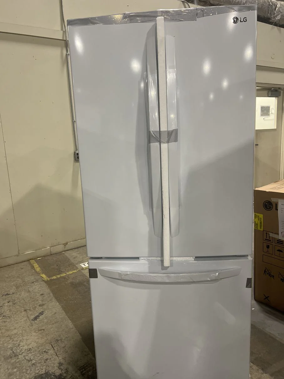 LG 30 IN. 21.8 CU. FT. SMUDGE-RESISTANT WHITE FRENCH DOOR REFRIGERATOR WITH SMARTDIAGNOSIS - LRFNS22 - Inhomebuy
