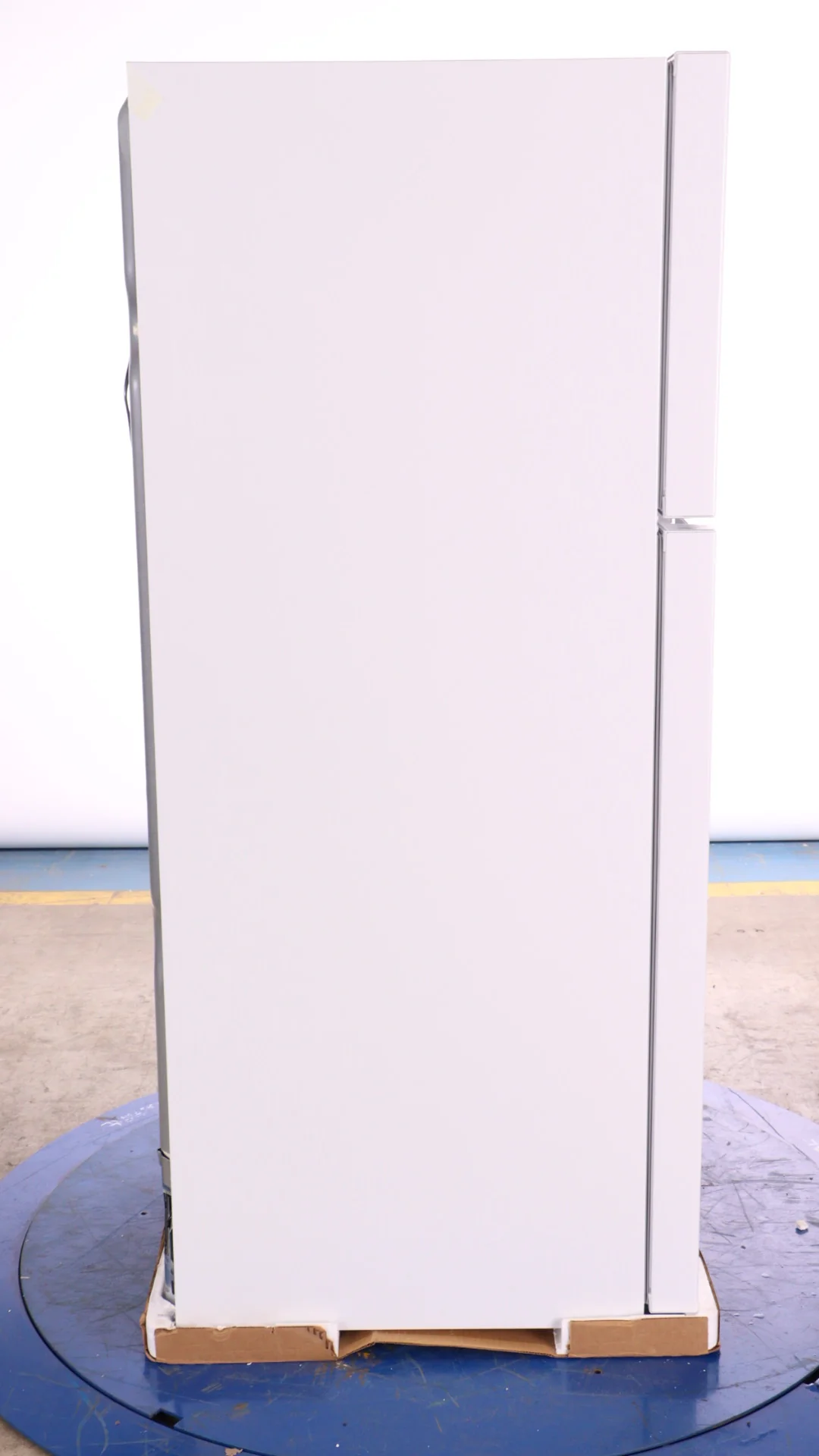 Frigidaire 30in. 18.3 cu. ft. Stainless Steel Top Freezer Refrigerator - FFTR1835VS - Inhomebuy