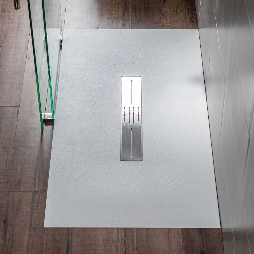 WoodBridge 48 in. L x 32 in. W Alcove Zero Threshold Shower Pan Base with Center Drain SCS-WH-4832 - Inhomebuy