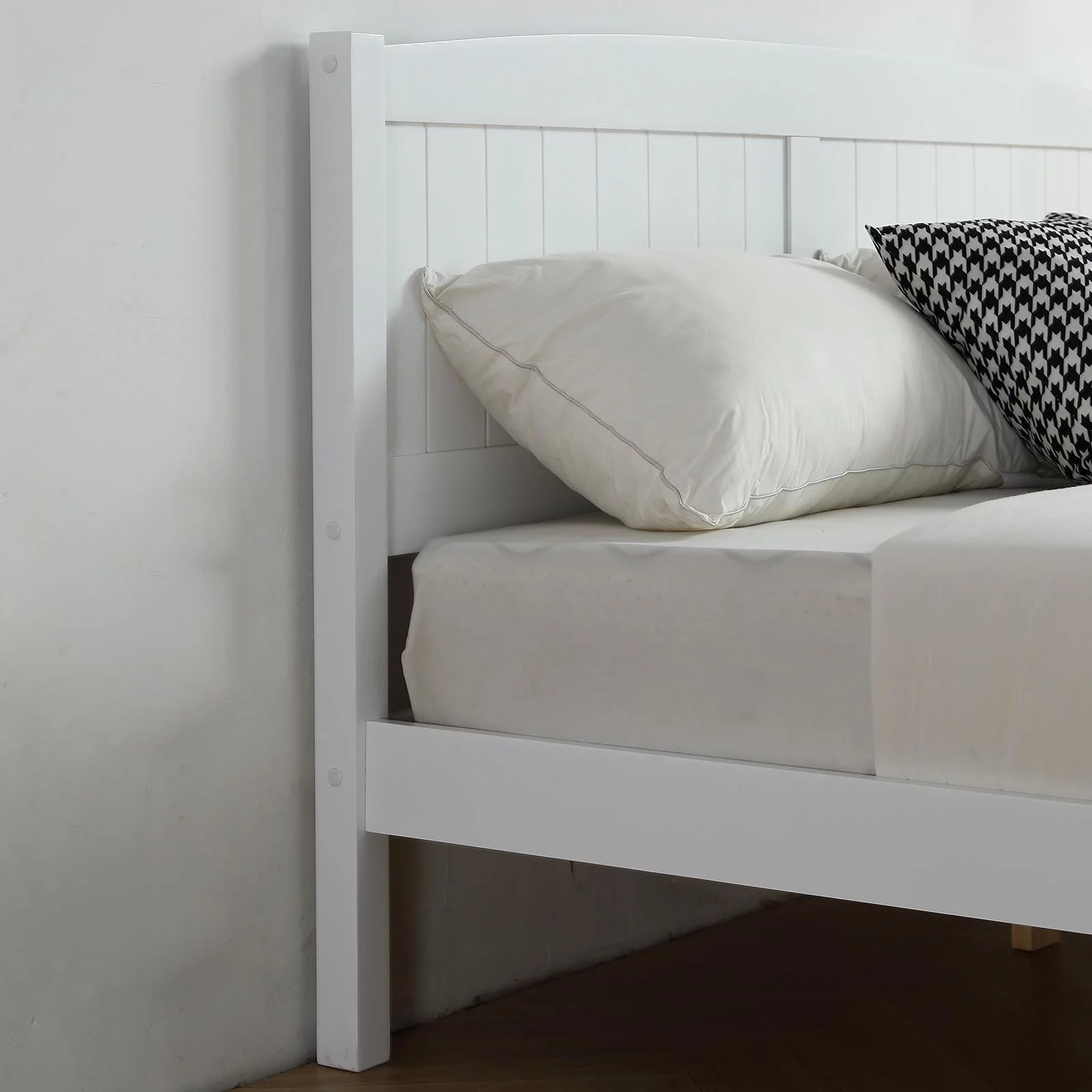 Zimtown Queen Bed Frame,Solid Pine Wood Kids Twin Platform Bed Frame, Bedroom Queen Bed with Headboard for Adults, White - Inhomebuy