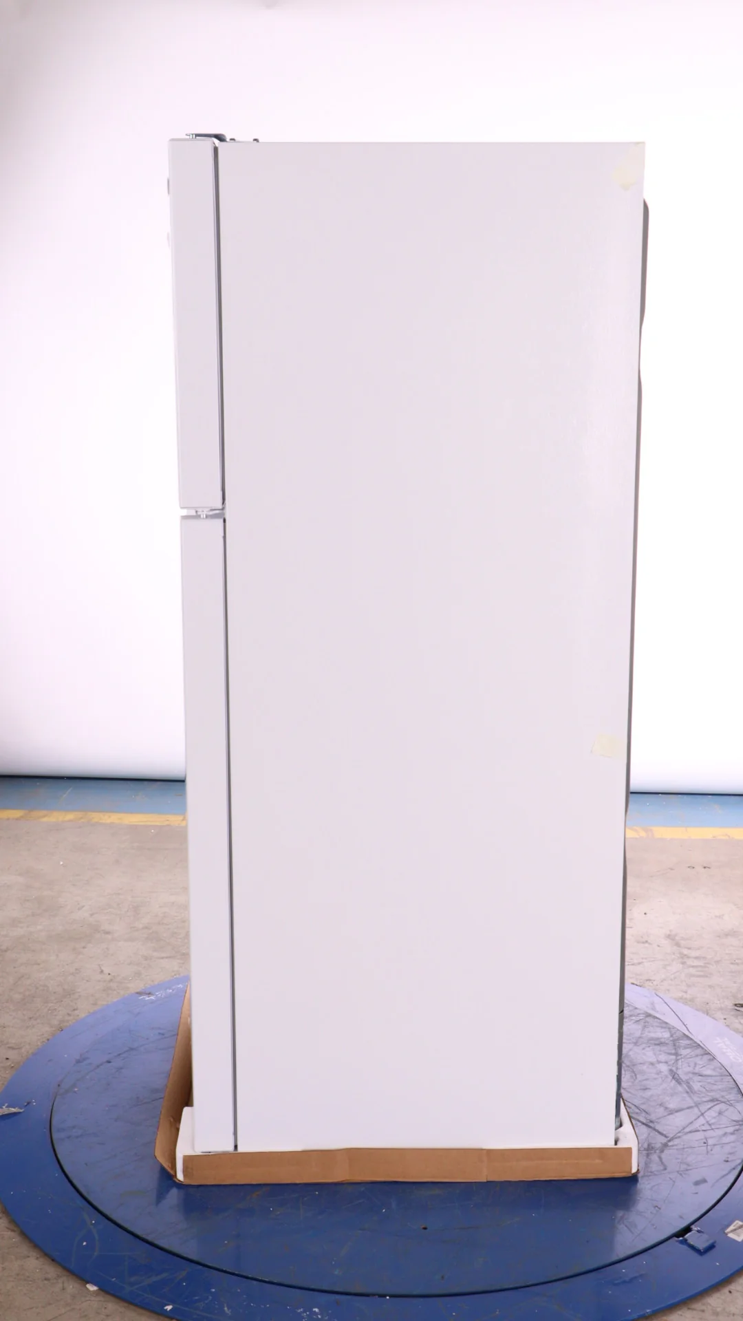 Frigidaire 30in. 18.3 cu. ft. Stainless Steel Top Freezer Refrigerator - FFTR1835VS - Inhomebuy