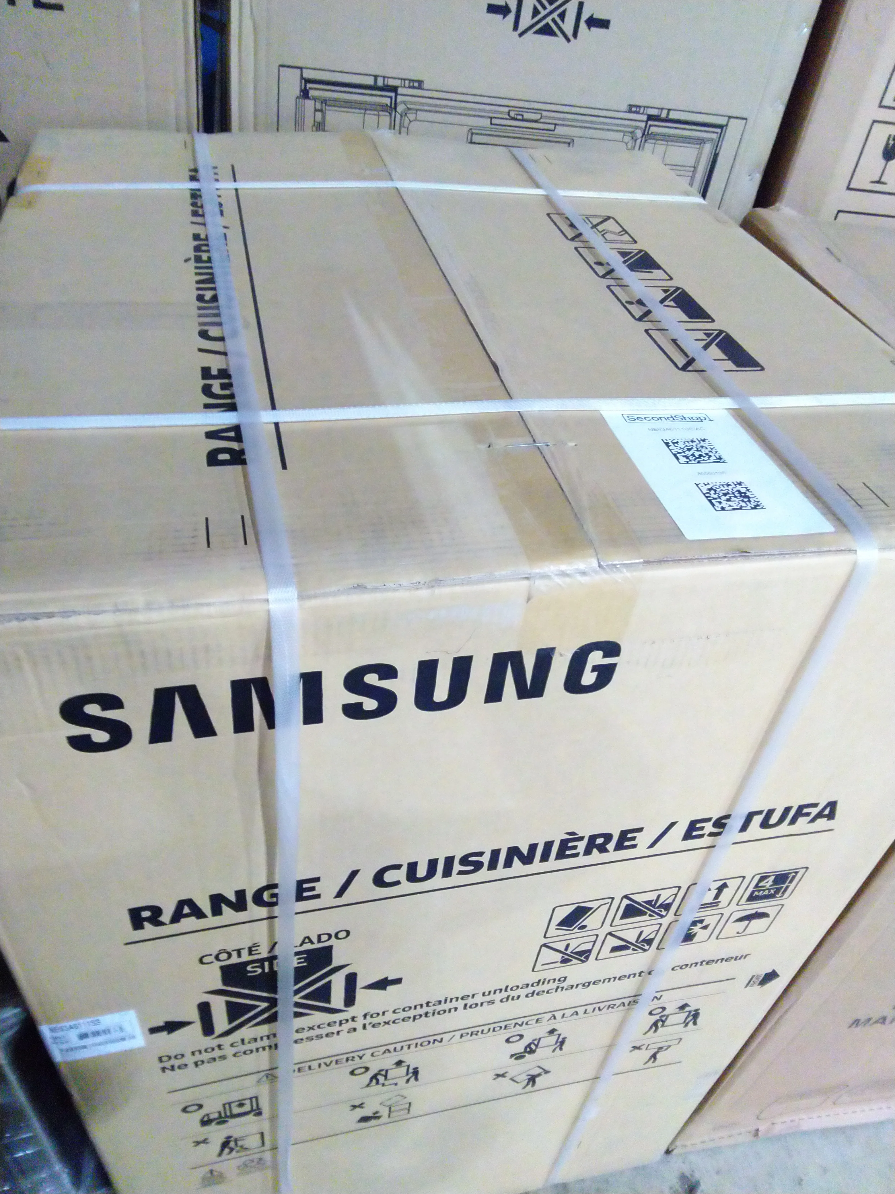 SAMSUNG 30 IN. 6.3 CU. FT. STAINLESS STEEL ELECTRIC RANGE WITH STEAM CLEAN AND BUILT-IN WI-FI - NE63 - Inhomebuy