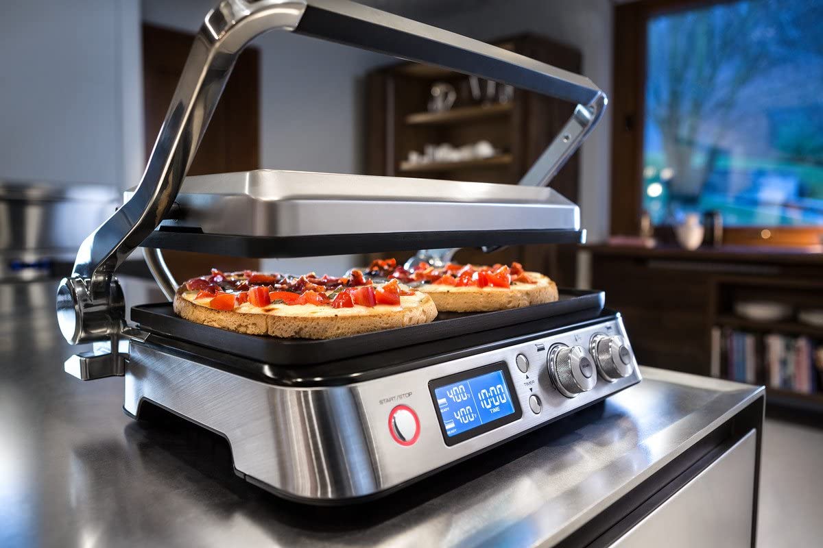 DeLonghi Livenza All-Day Grill, Griddle & Waffle Maker: 1800W, large 14.5