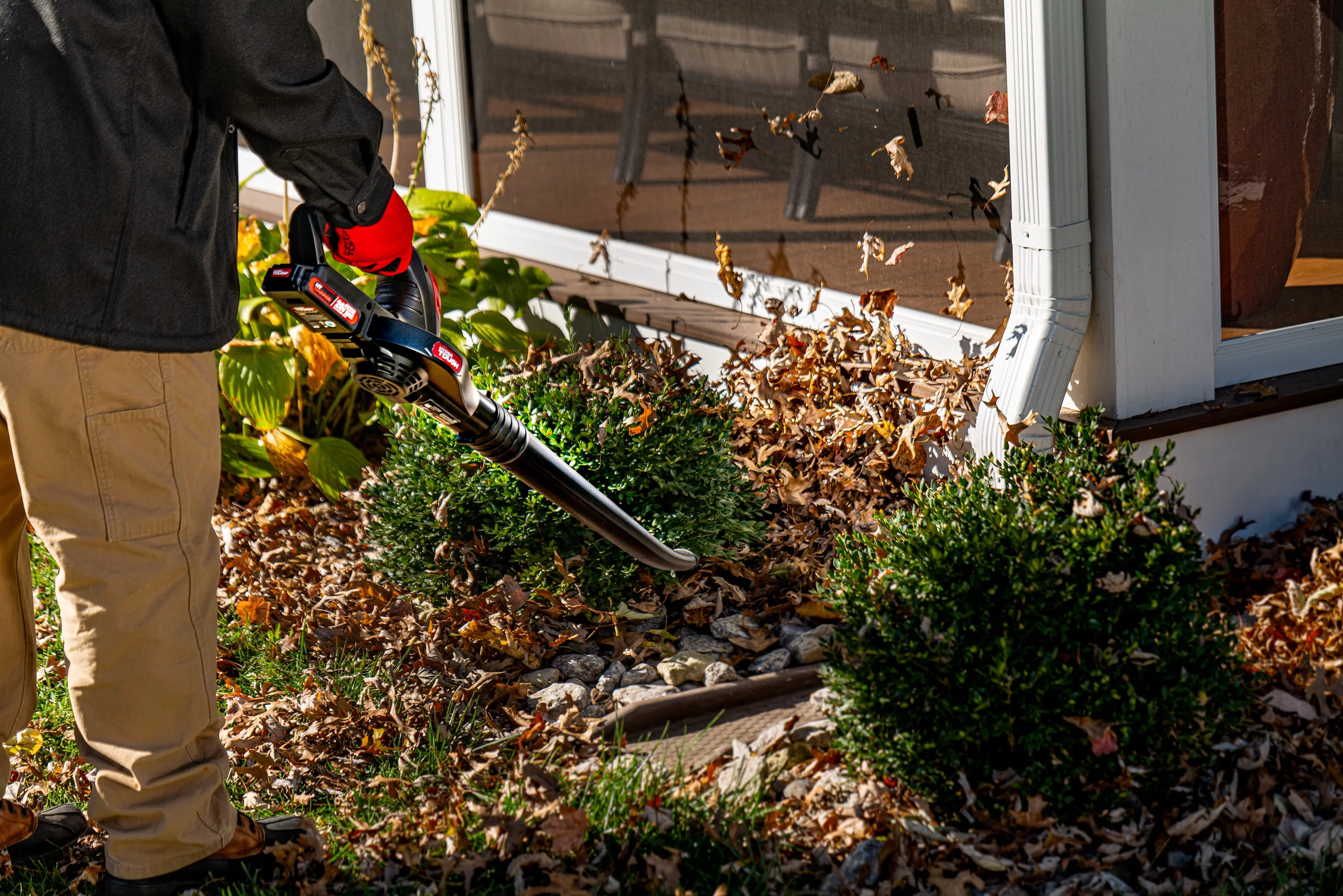 Hyper Tough 20V Max Cordless Combo Kit, 10-inch String Trimmer & 130 mph Sweeper - Inhomebuy