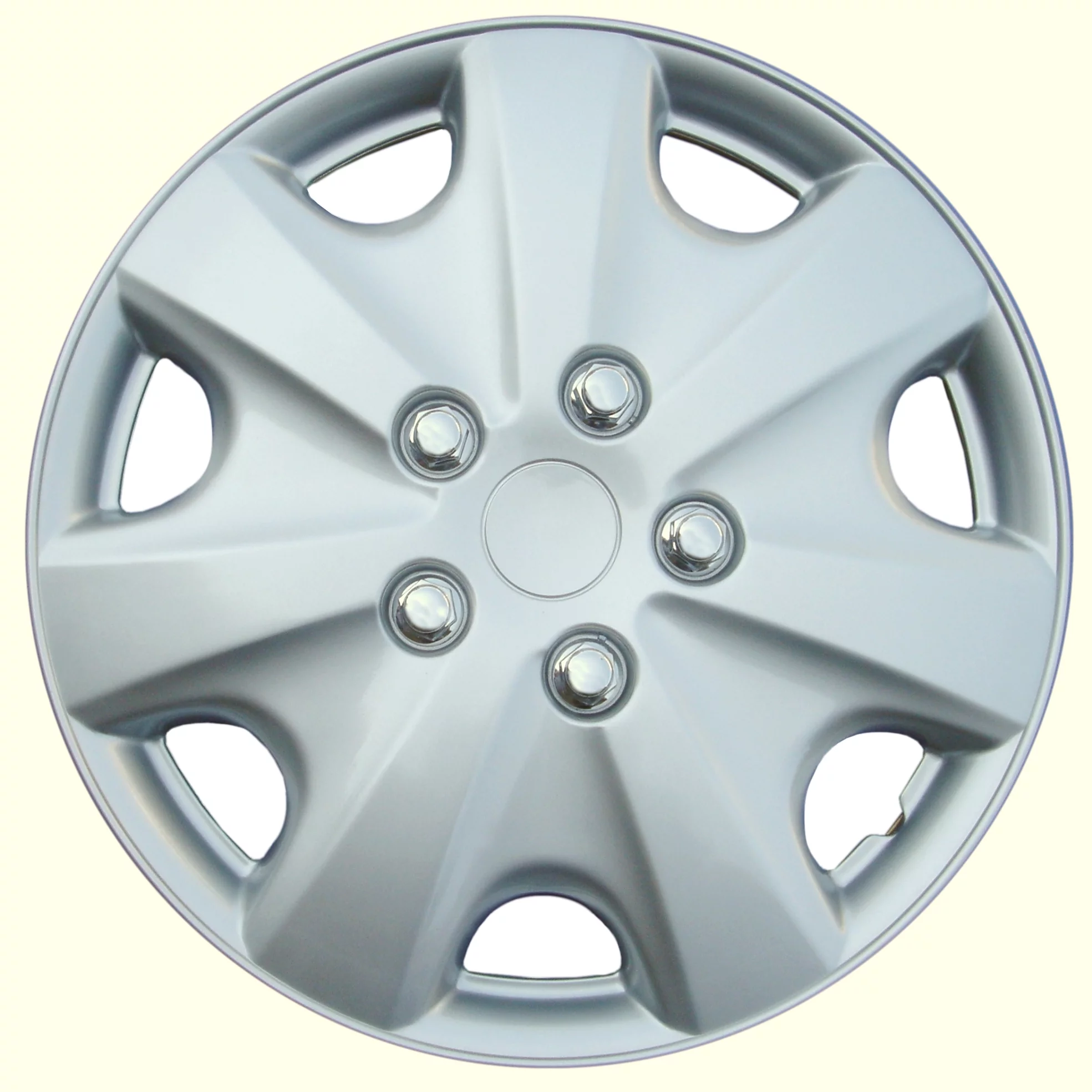 15-inch Wheel Cover, Silver Allly Finish, Auto Drive Brand, ABS Plastic Material, Mfg Part No. KT957-15SL - Inhomebuy