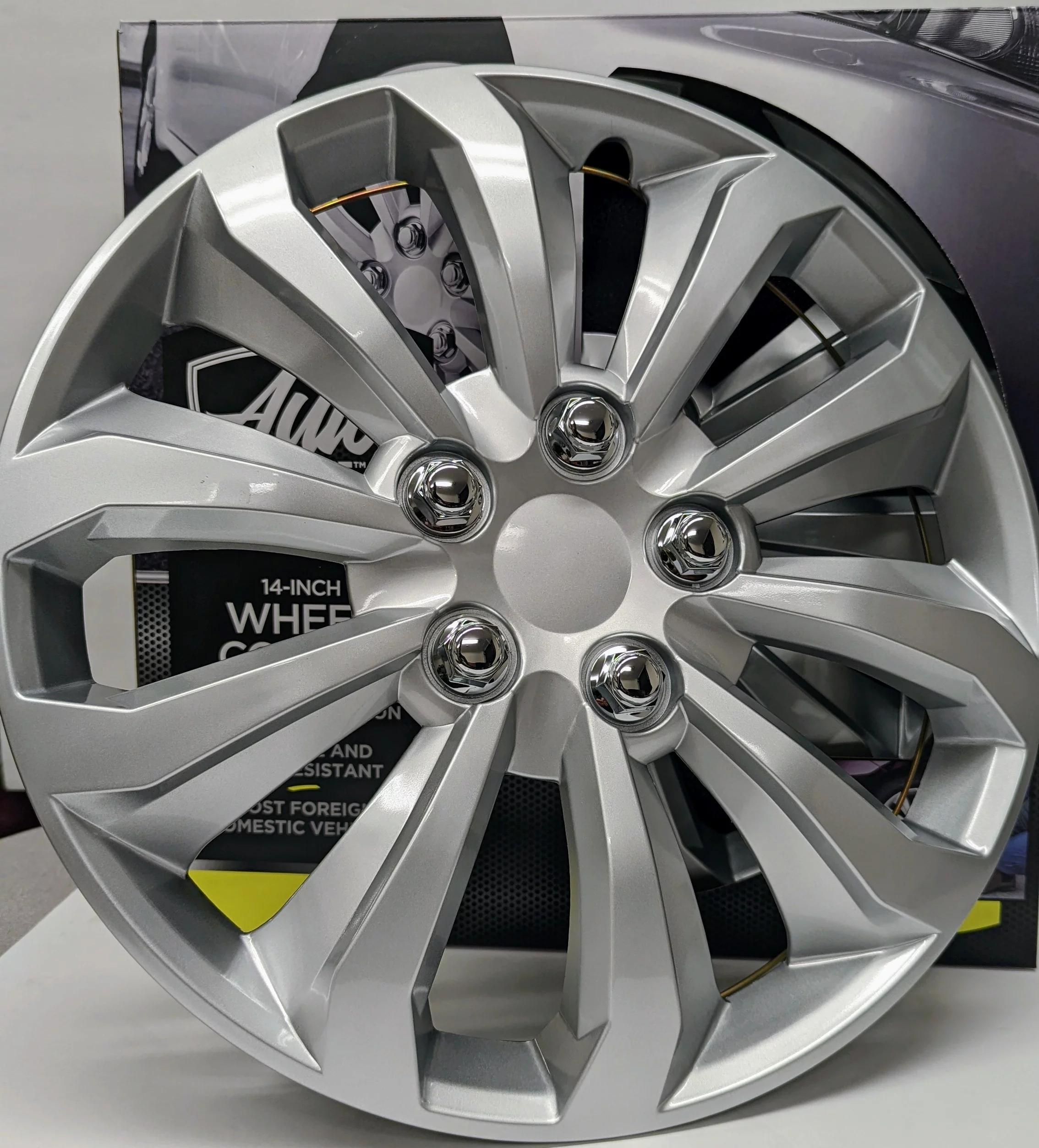 14-inch Wheel Cover in Silver Finish, Auto Drive Brand, Manufacturer Part Number KT1061-14S/L - Inhomebuy