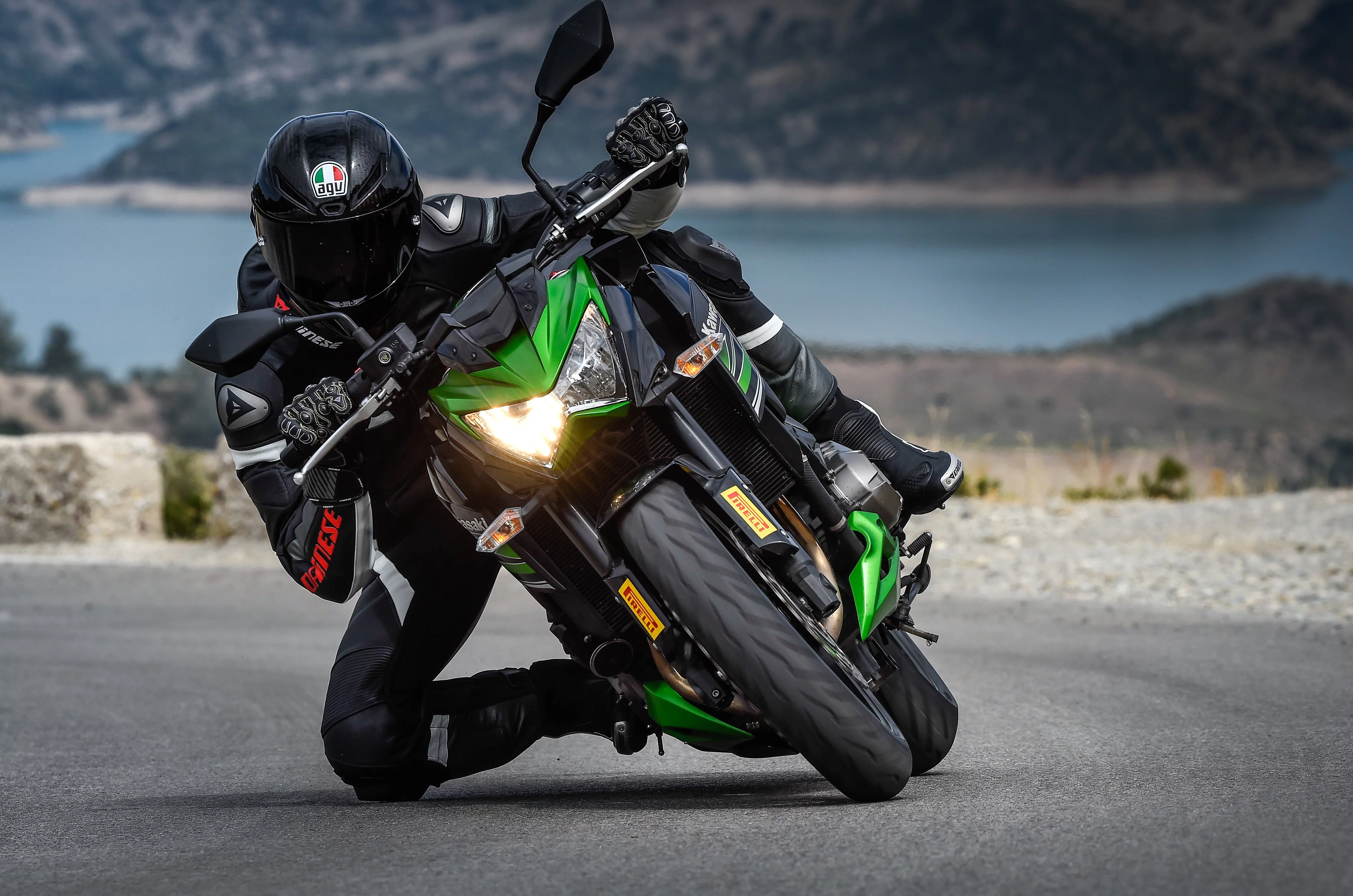 Pirelli Diablo Rosso III 190/55 ZR17 Rear Motorcycle Tire - Inhomebuy