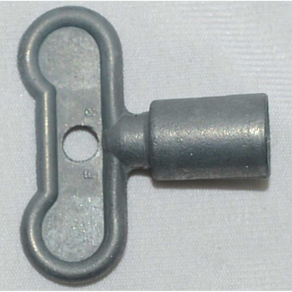 Woodford 22CP-4-MH Freezeless Hot and Cold Wall Faucet - Inhomebuy