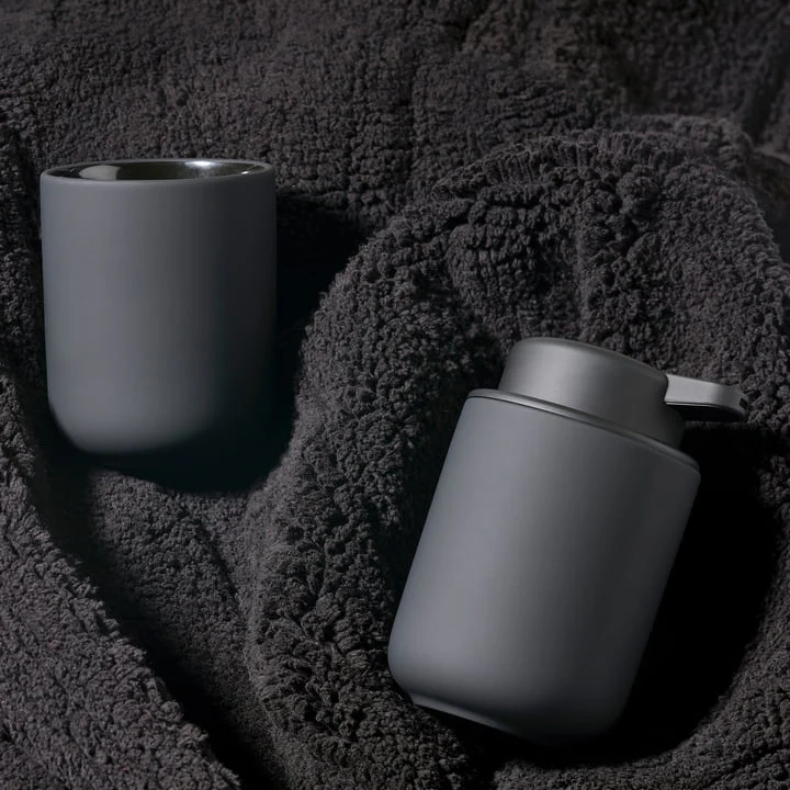 Ume Toothbrush Mug Black - Inhomebuy