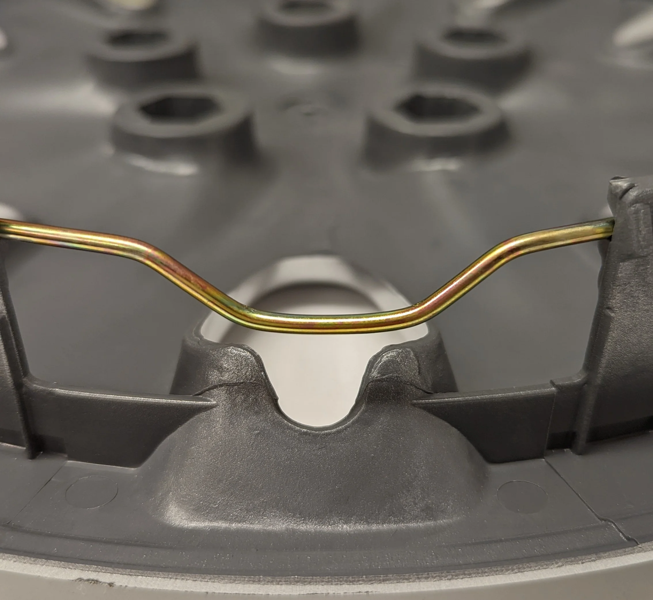 16-in Wheel Cover, Silver Alloy Finish, Auto Drive Brand, ABS Plastic Material, Mfg Part No. KT321-16SL - Inhomebuy