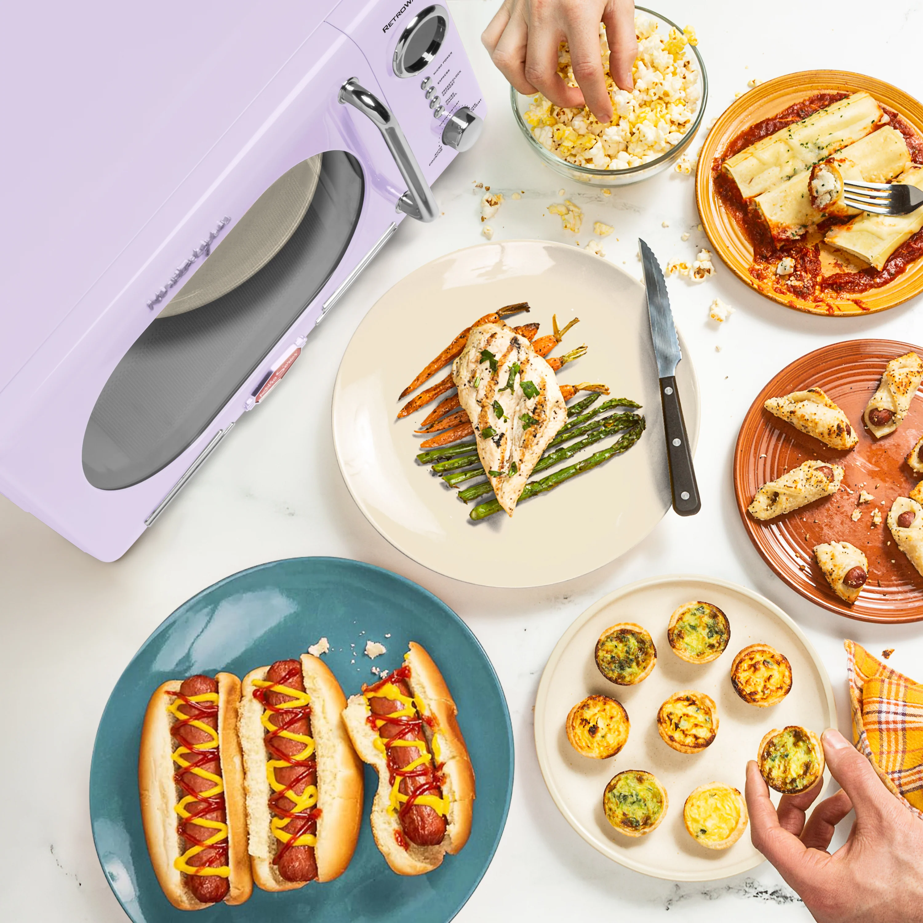 Retro 0.7 Cubic Foot 700-Watt Countertop Microwave Oven - Lavender - Inhomebuy