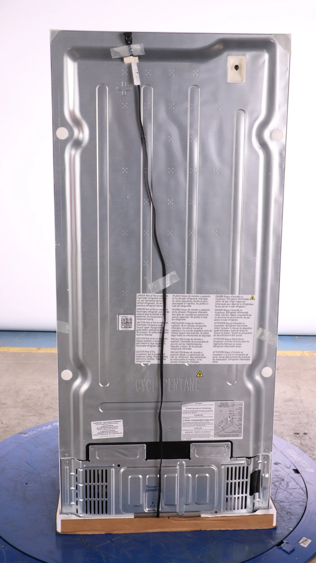 Frigidaire 30in. 18.3 cu. ft. Stainless Steel Top Freezer Refrigerator - FFTR1835VS - Inhomebuy