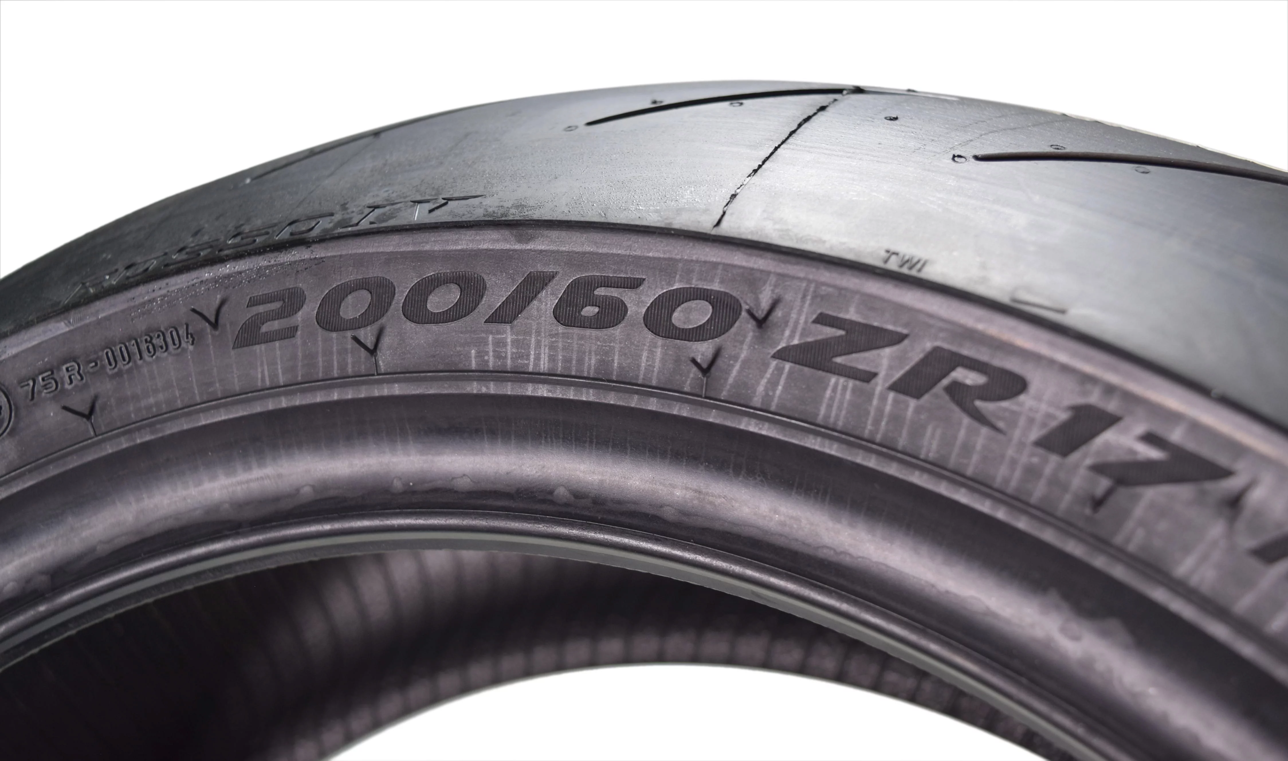 Pirelli Diablo Rosso IV Street Sport 120/70ZR17 58W TL Front Motorcycle Tire 120/70-17 Rosso 4 - Inhomebuy