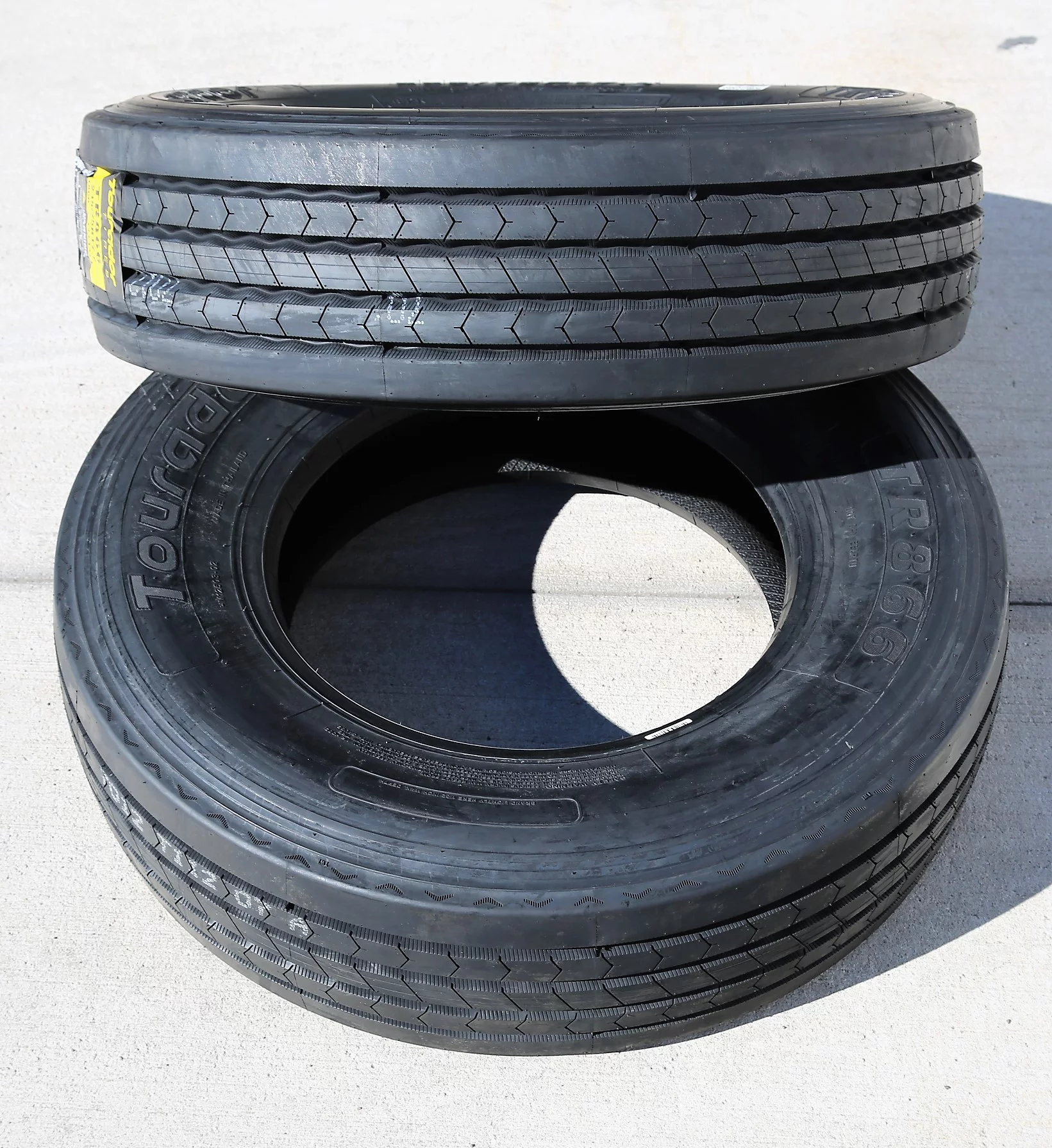 Tire Tourador TR866 225/70R19.5 Load G 14 Ply All Position Commercial - Inhomebuy