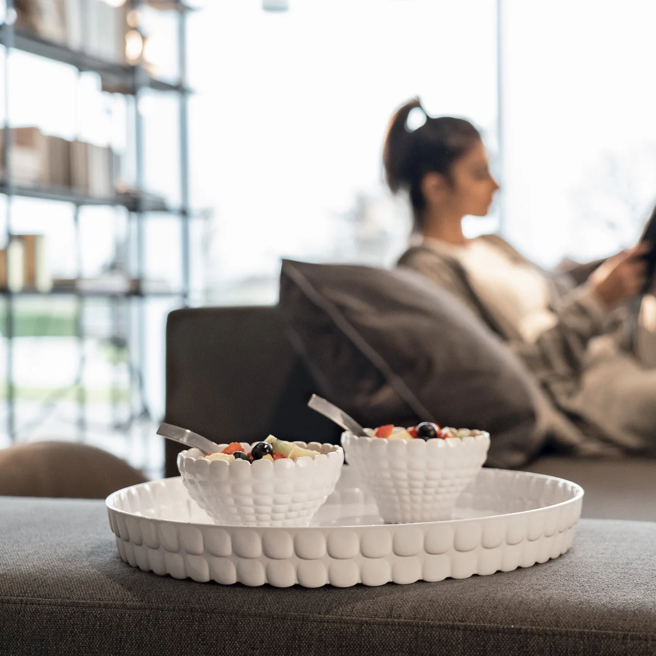 Round tray Taupe - Inhomebuy