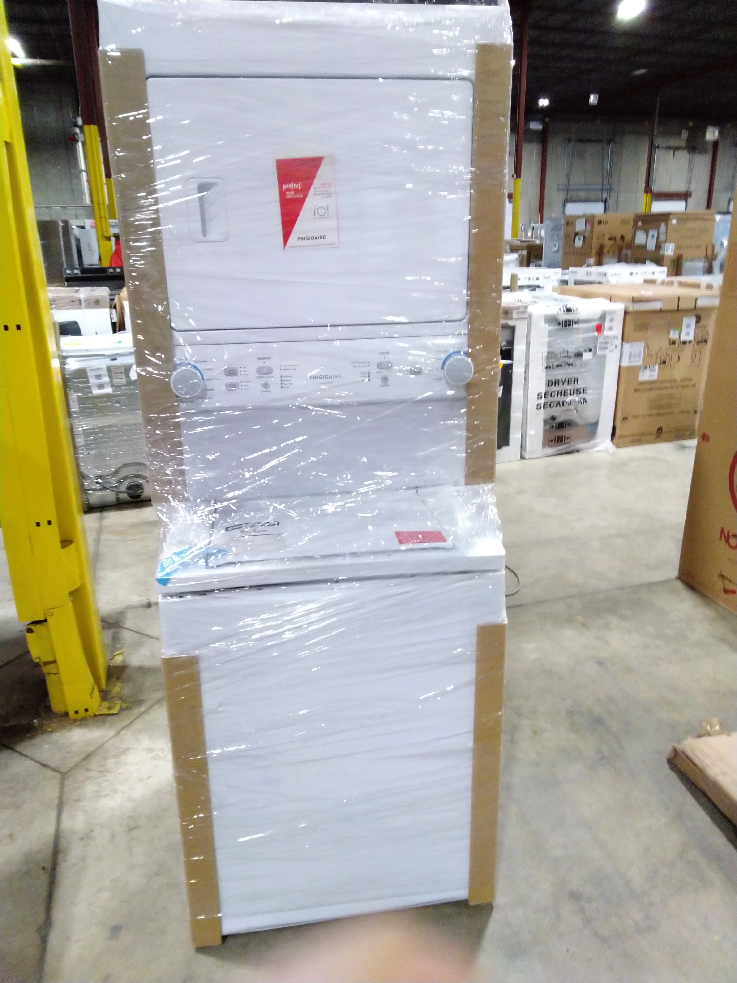 FRIGIDAIRE 27 IN. WHITE ELECTRIC 4.5 CU. FT. IEC WASHER AND 5.5 CU. FT. DRYER LAUNDRY CENTRE - FLCE7 - Inhomebuy