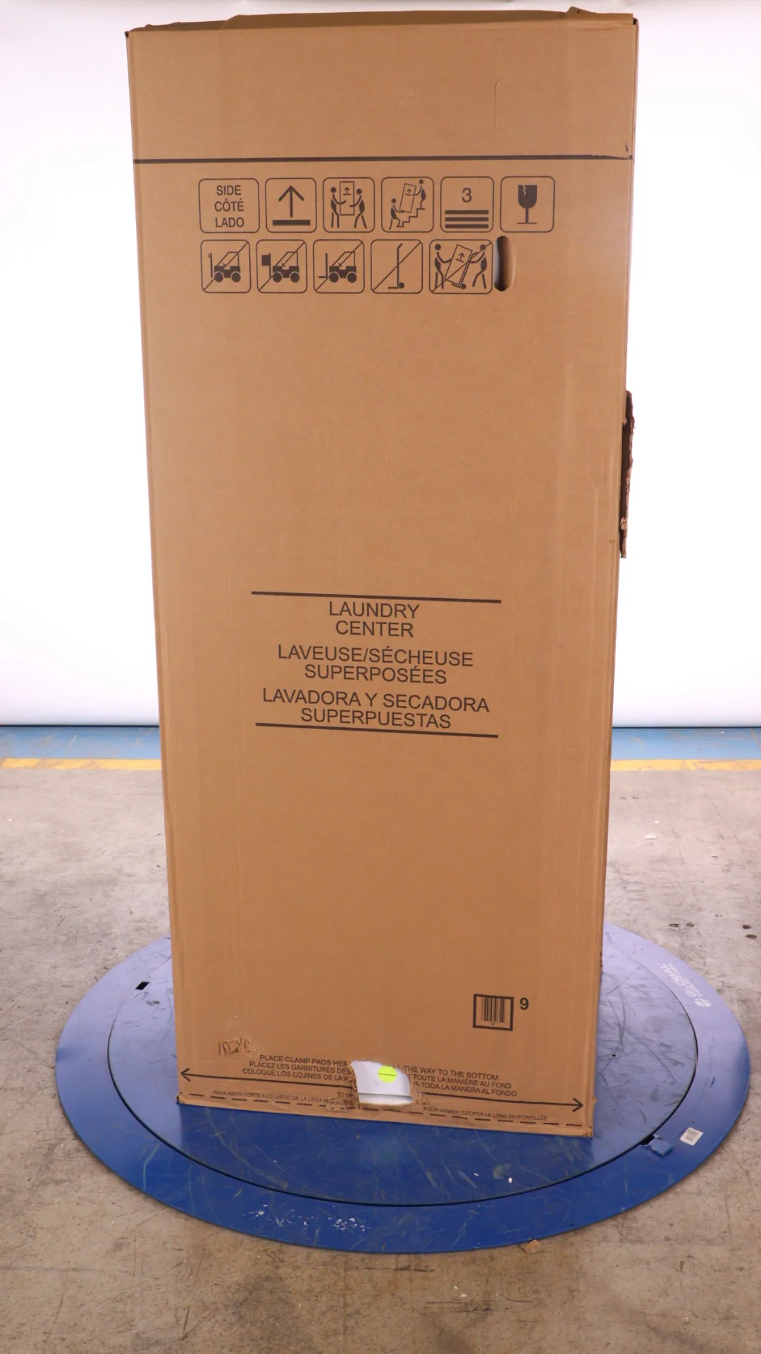 FRIGIDAIRE 27 IN. WHITE ELECTRIC 4.5 CU. FT. IEC WASHER AND 5.5 CU. FT. DRYER LAUNDRY CENTRE - FLCE7 - Inhomebuy