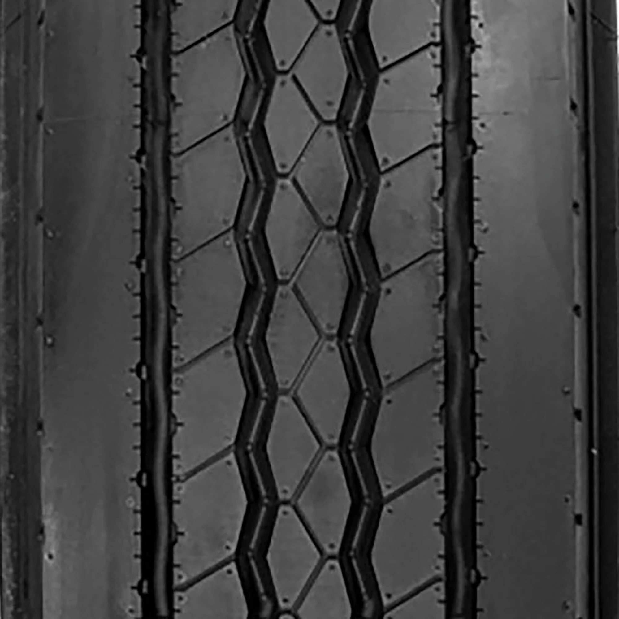 Lionhart LH-550 245/70R19.5 135/133M H Commercial Tire - Inhomebuy