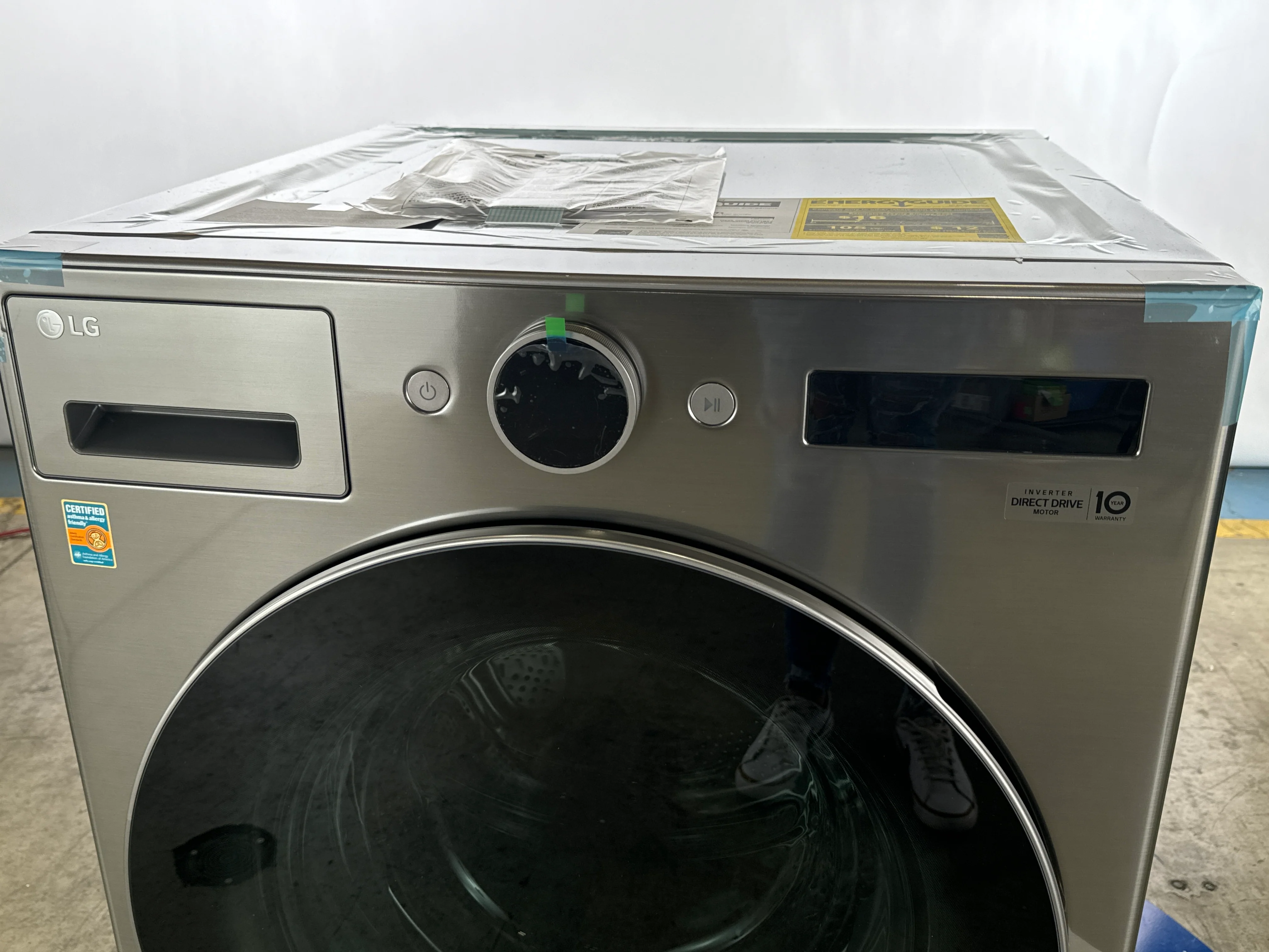 LG 5.2 CU FT. GRAPHITE STEEL FRONT LOAD WASHER WITH TURBOWASH TECHNOLOGY - WM5500HVA - Inhomebuy