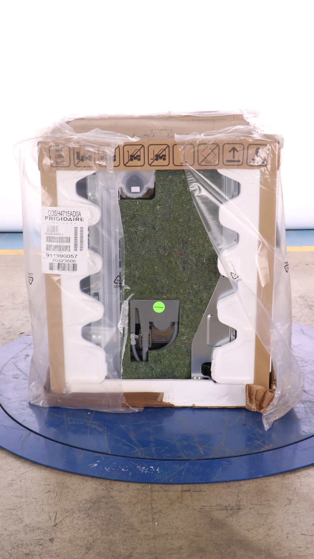 FRIGIDAIRE GALLERY 24 IN. STAINLESS STEEL BUILT-IN DISHWASHER WITH CLEANBOOST TECHNOLOGY - GDSP4715A - Inhomebuy