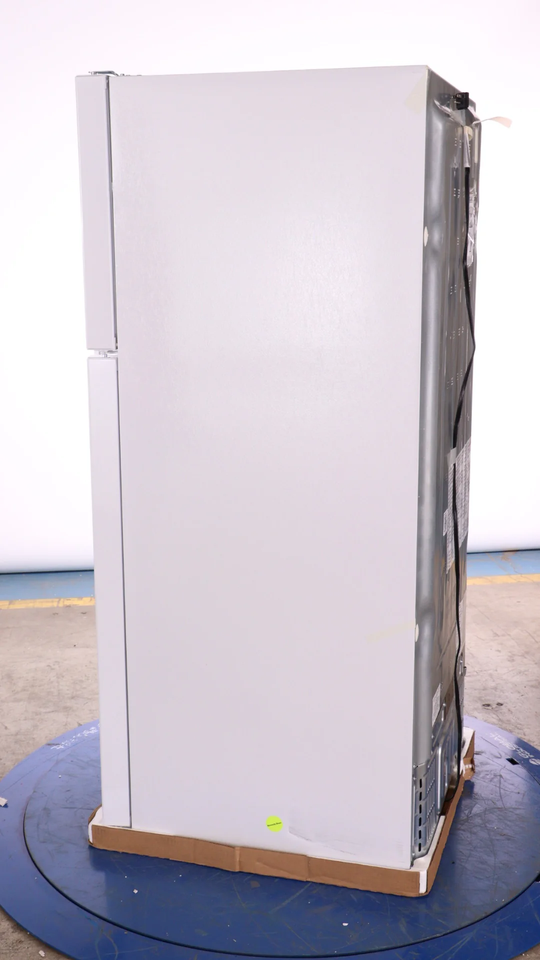 Frigidaire 30in. 18.3 cu. ft. Stainless Steel Top Freezer Refrigerator - FFTR1835VS - Inhomebuy