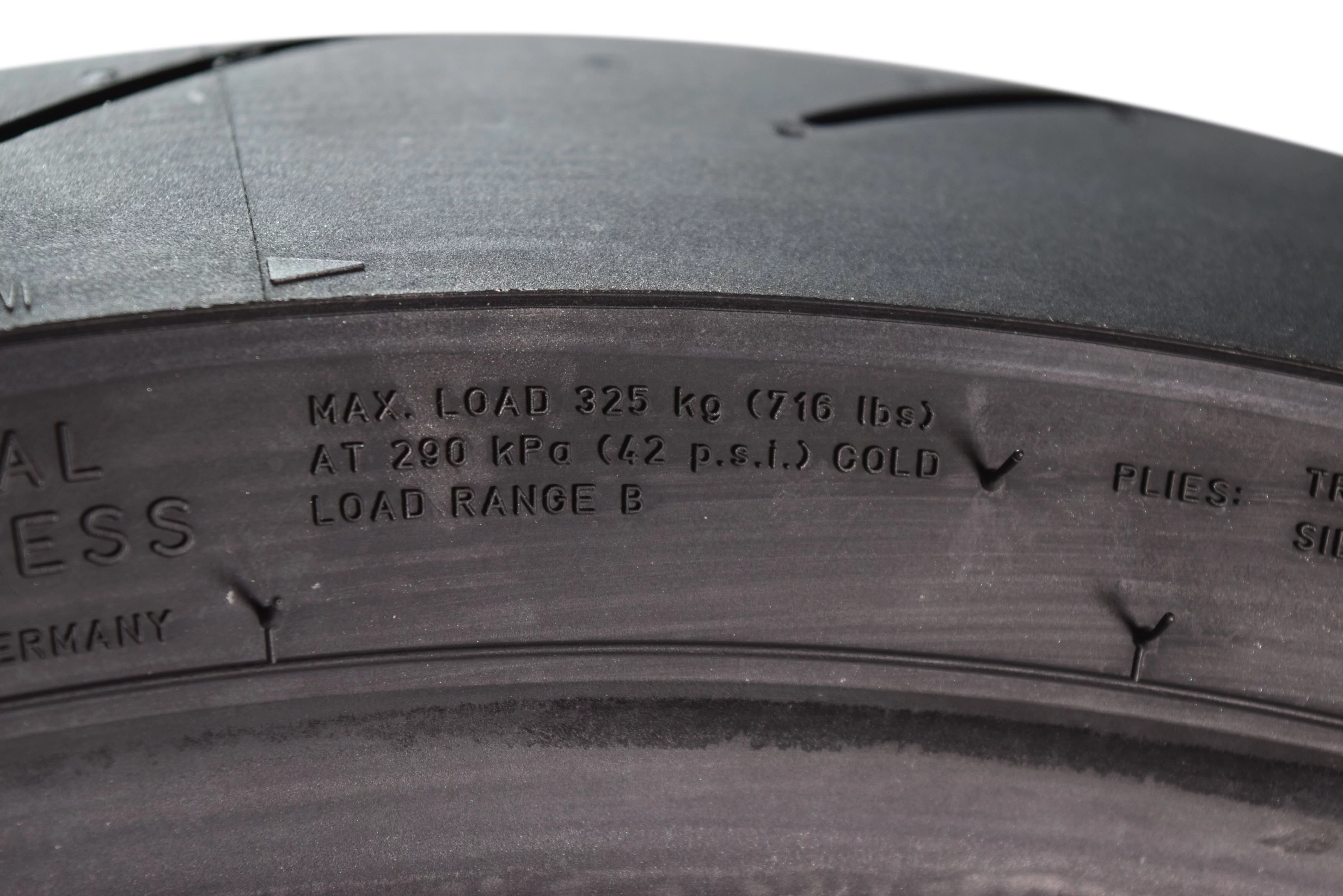 Pirelli Diablo Rosso IV Street Sport 120/70ZR17 58W TL Front Motorcycle Tire 120/70-17 Rosso 4 - Inhomebuy