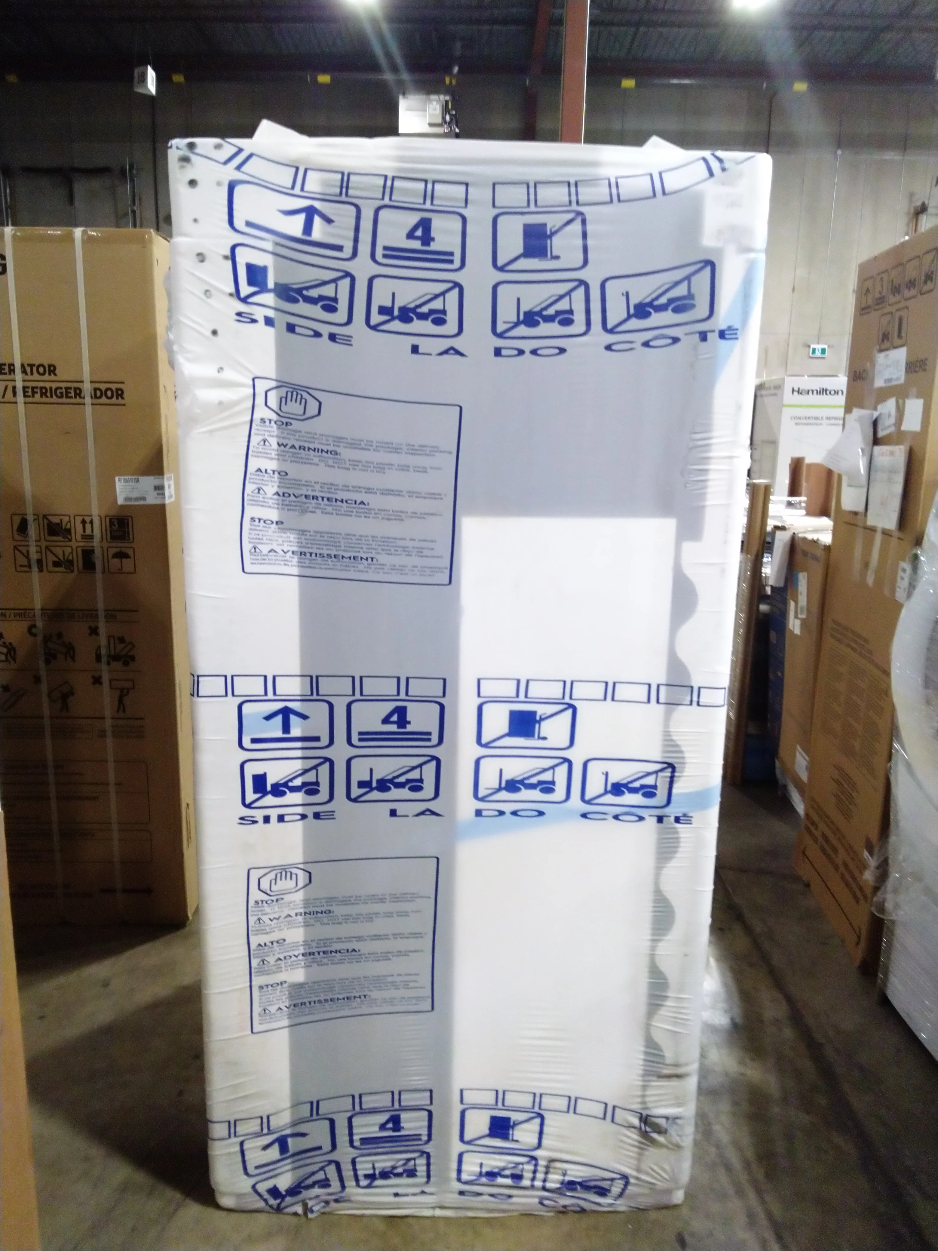 FRIGIDAIRE 36 IN. 27.8 CU.FT. BLACK STAINLESS STEEL FRENCH DOOR REFRIGERATOR WITH ICE AND WATER DISP - Inhomebuy