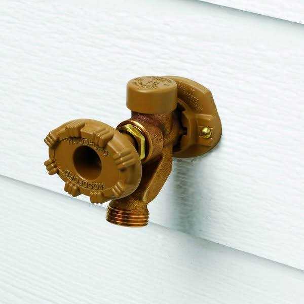 Woodford Wall Faucet - Inhomebuy