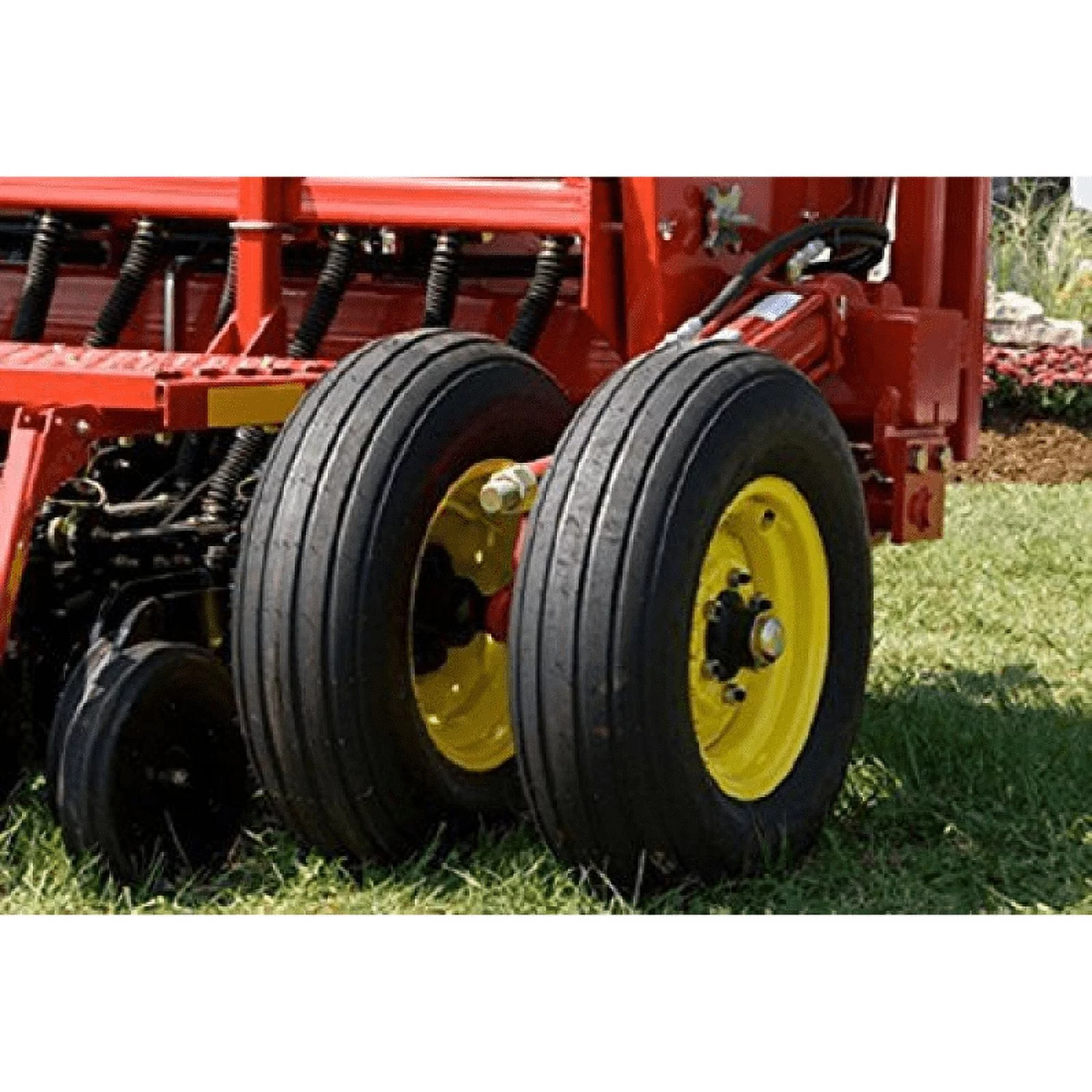 Carlisle Farm Specialist I-1 Implement Agricultural Tire - 9.5L-15 LRF 12PLY - Inhomebuy