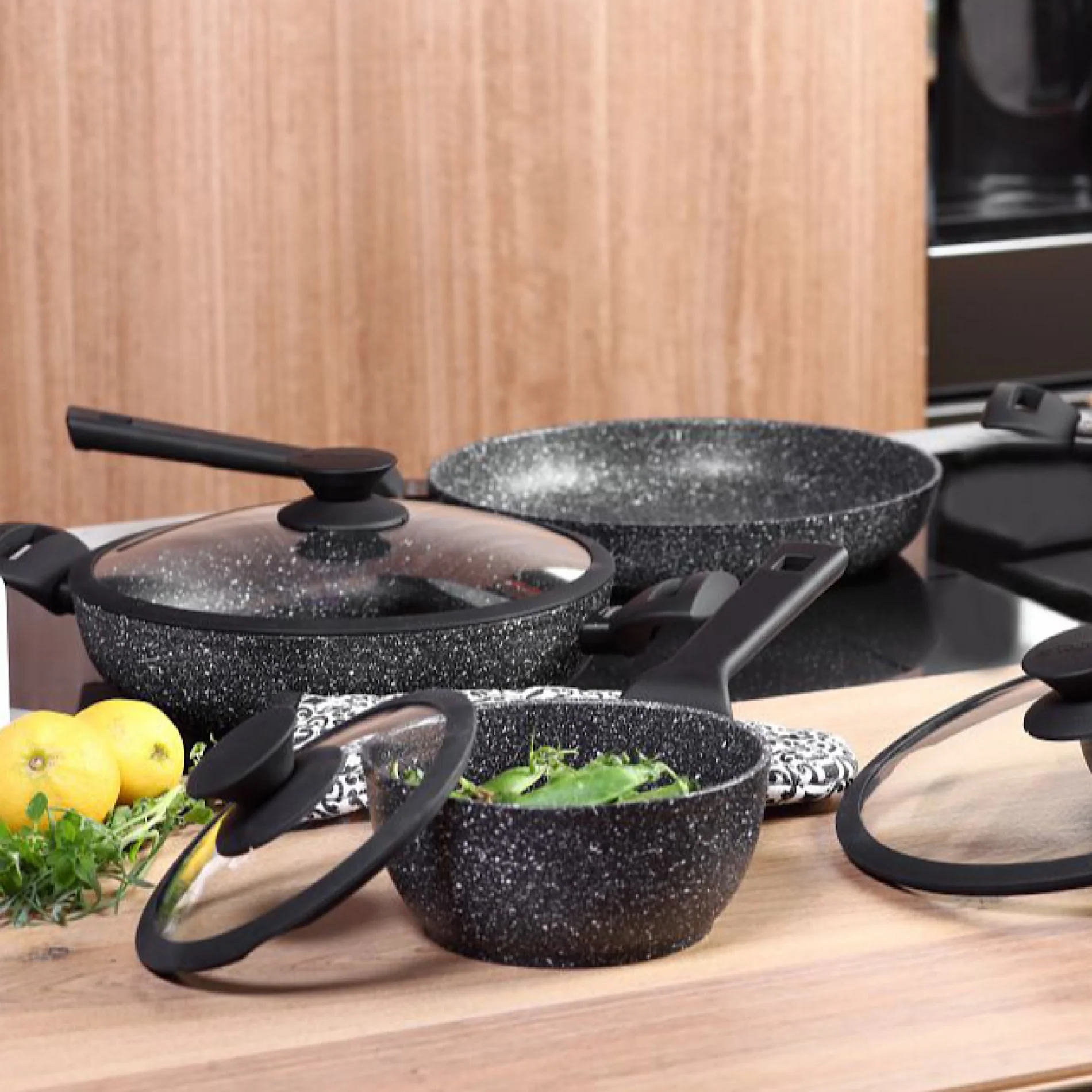 Authentika Linea Shallow Casserole 2H with Lid 26cm - Inhomebuy