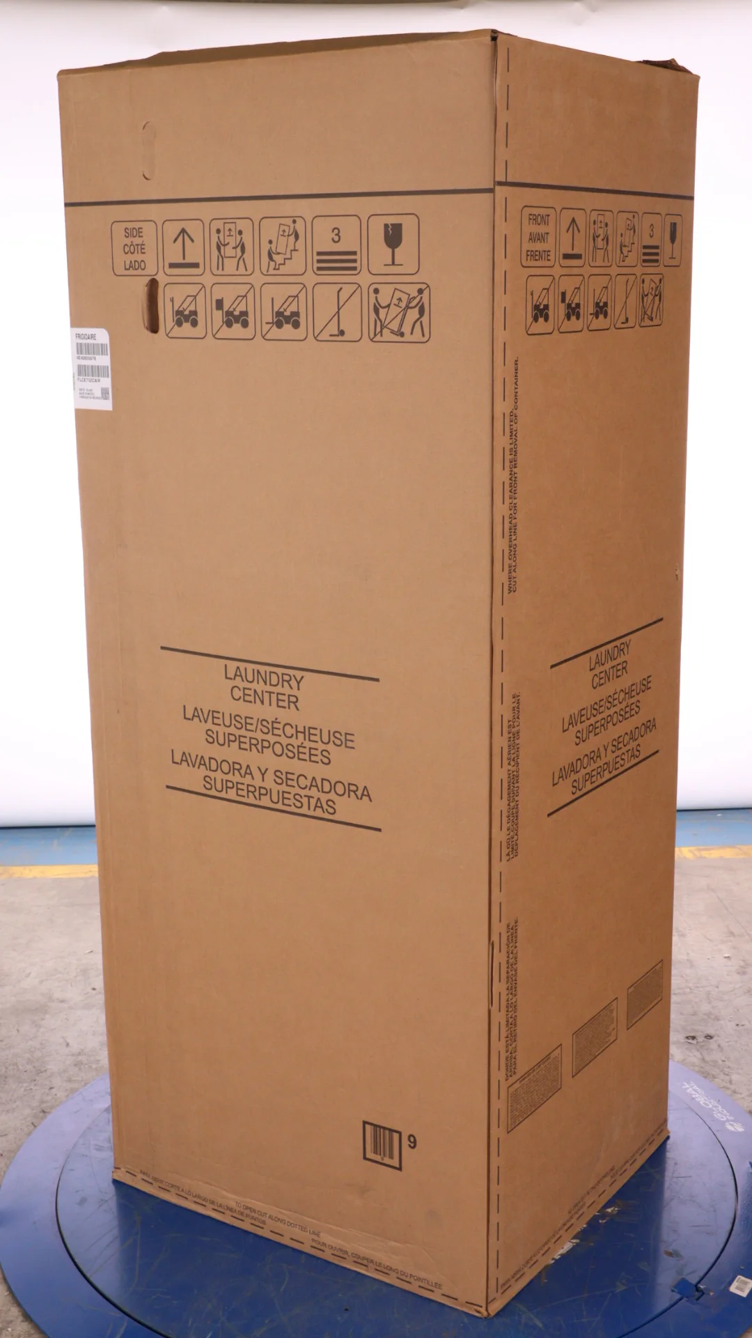 FRIGIDAIRE 27 IN. WHITE ELECTRIC 4.5 CU. FT. IEC WASHER AND 5.5 CU. FT. DRYER LAUNDRY CENTRE - FLCE7 - Inhomebuy