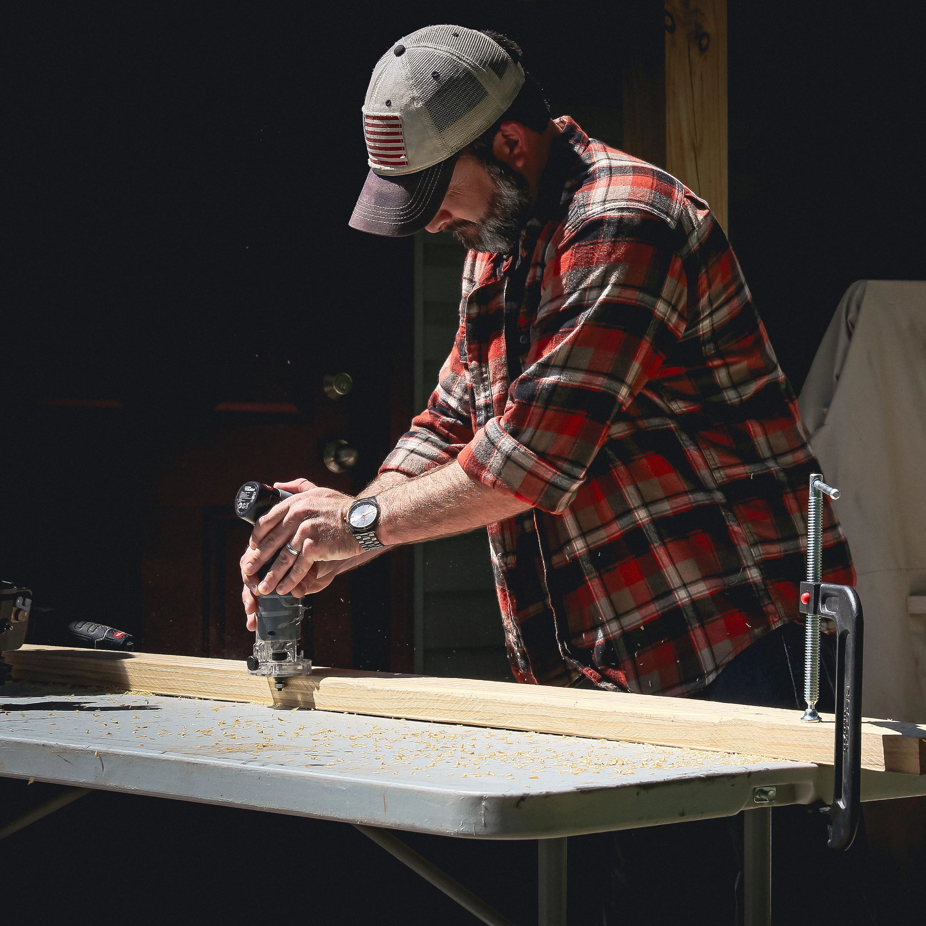 Hyper Tough 12V Max Lithium-Ion Brushless Palm Edge Router with 1.5Ah Battery and Charger, 80016 - Inhomebuy