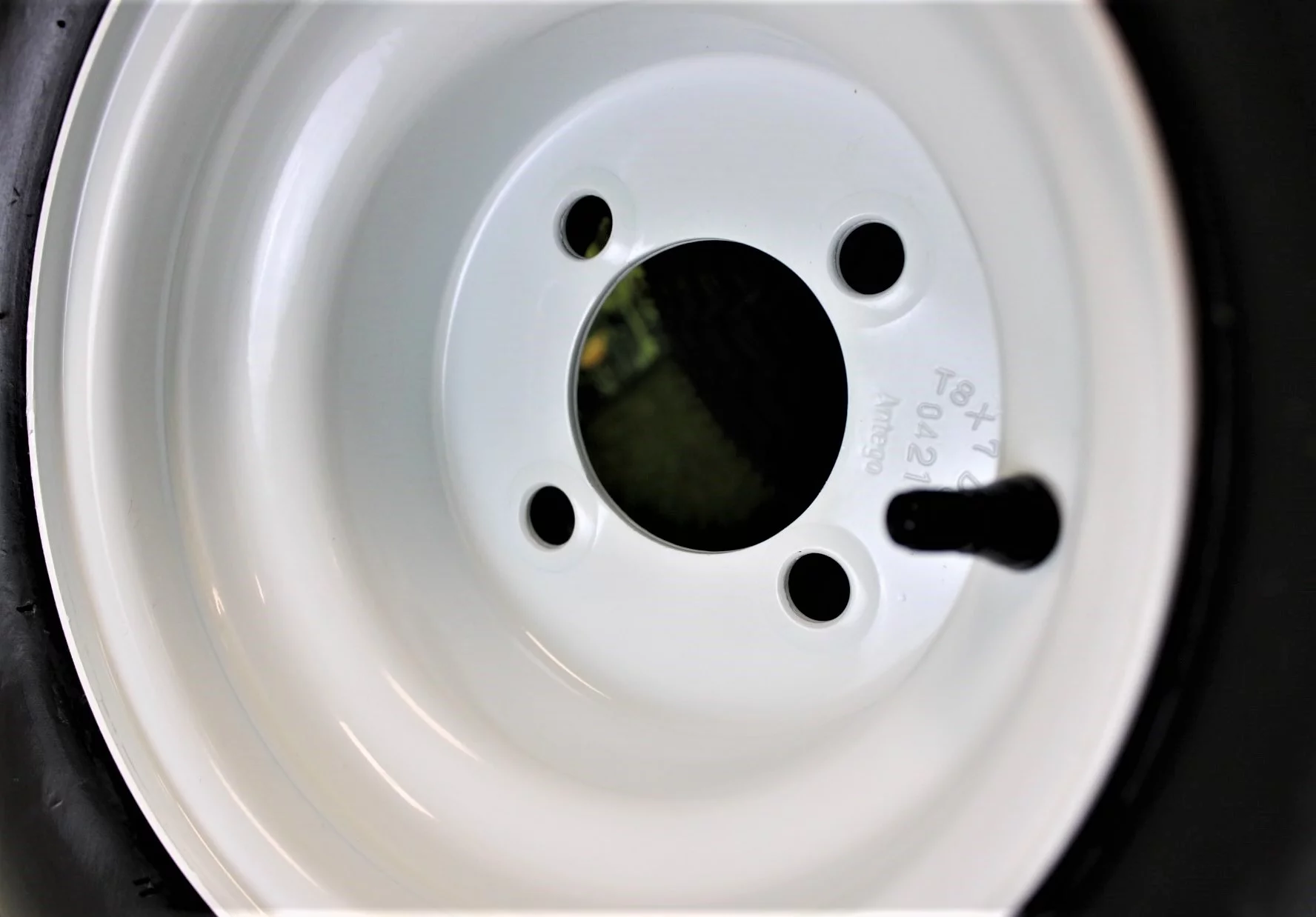 Antego Tire and Wheel 18x8.50-8 with 8x7 White Assembly for Golf Cart and Lawn Mower (Set of 4) - Inhomebuy