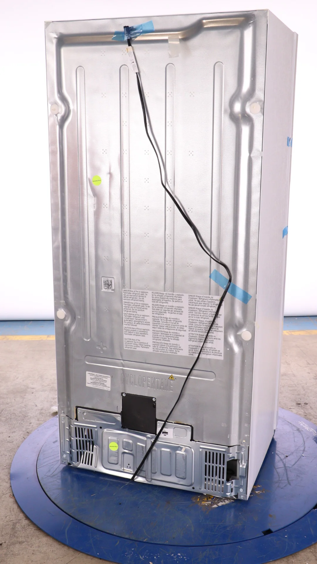 FRIGIDAIRE 20 CU FT. WHITE SINGLE-DOOR REFRIGERATOR WITH EVENTEMP COOLING SYSTEM - FRAE2024AW - Inhomebuy