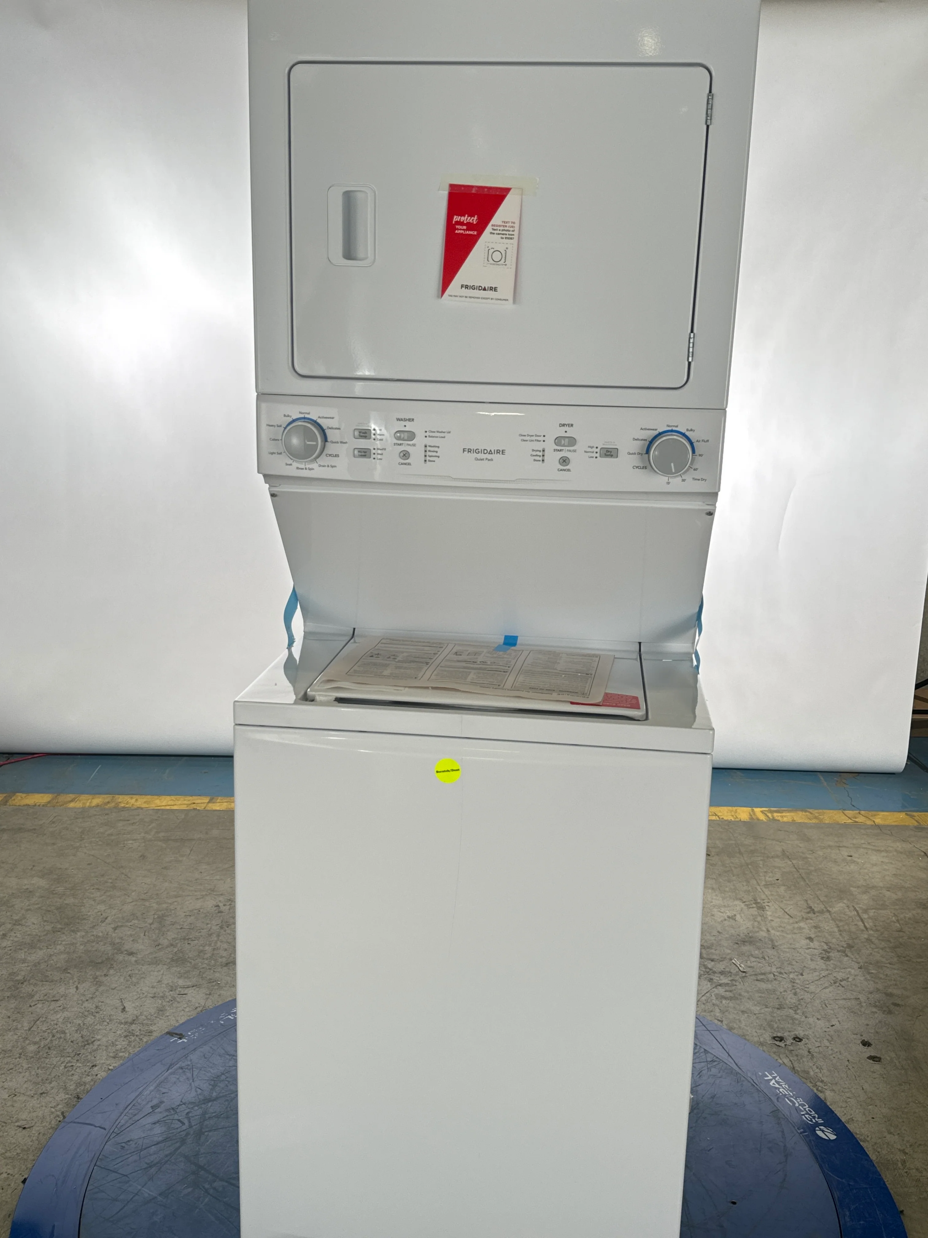 FRIGIDAIRE 27 IN. WHITE ELECTRIC 4.5 CU. FT. IEC WASHER AND 5.5 CU. FT. DRYER LAUNDRY CENTRE - FLCE7 - Inhomebuy