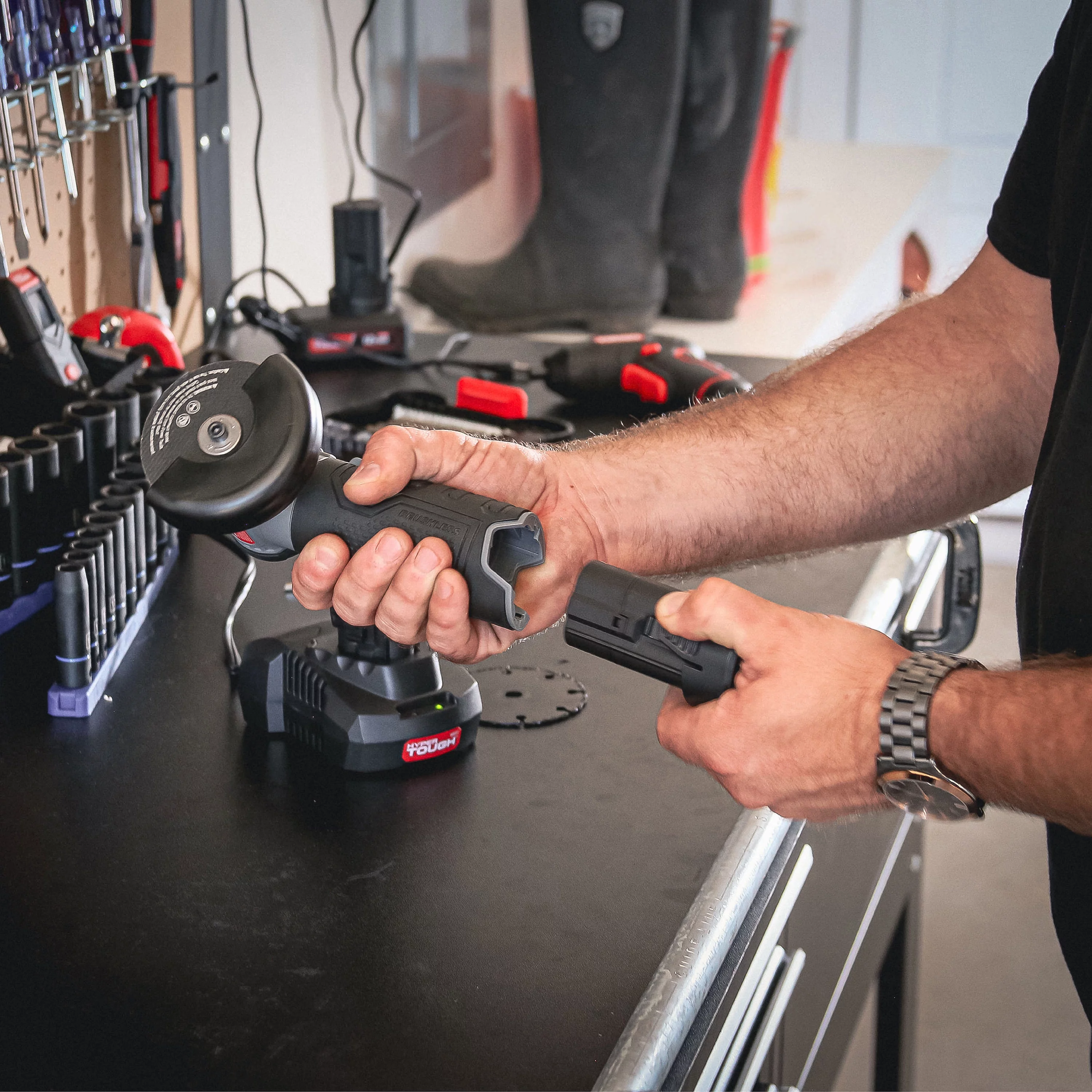 Hyper Tough 12-Volt Cordless Brushless Cut Off Tool, 80007 - Inhomebuy