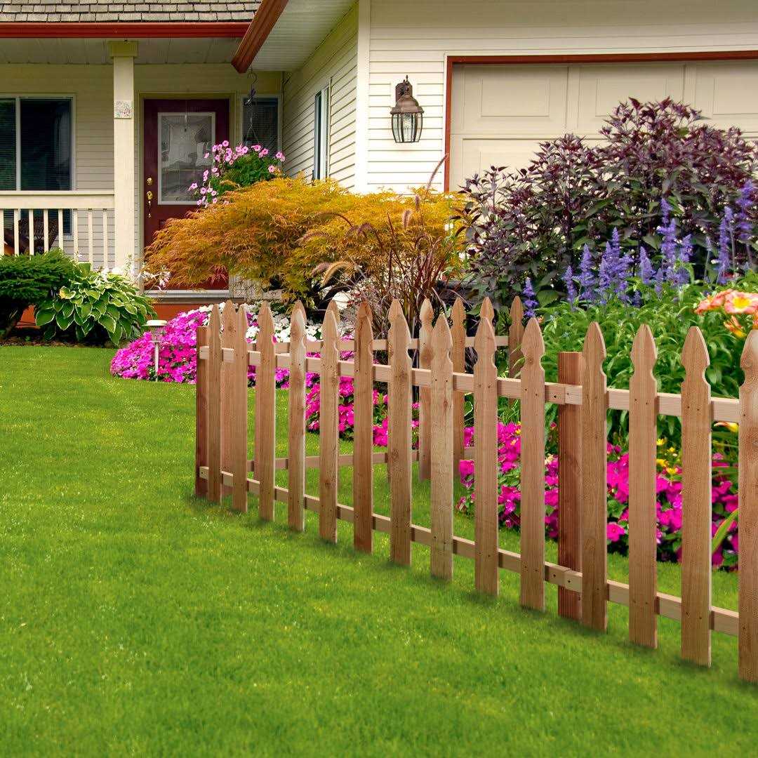 Outdoor Essentials 3-1/2 ft. Cedar French Gothic Fence Picket - Inhomebuy