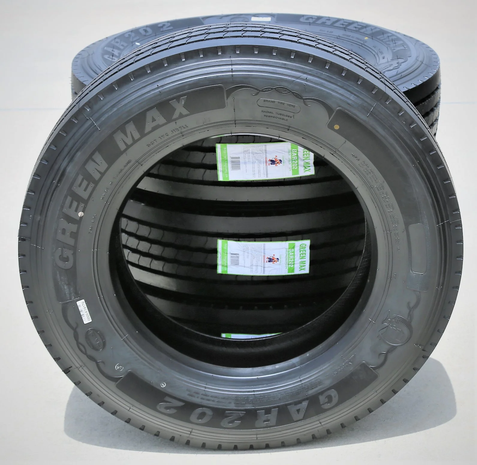 Green Max GAR202 225/70R19.5 Load G 14 Ply All Position Commercial Tire - Inhomebuy