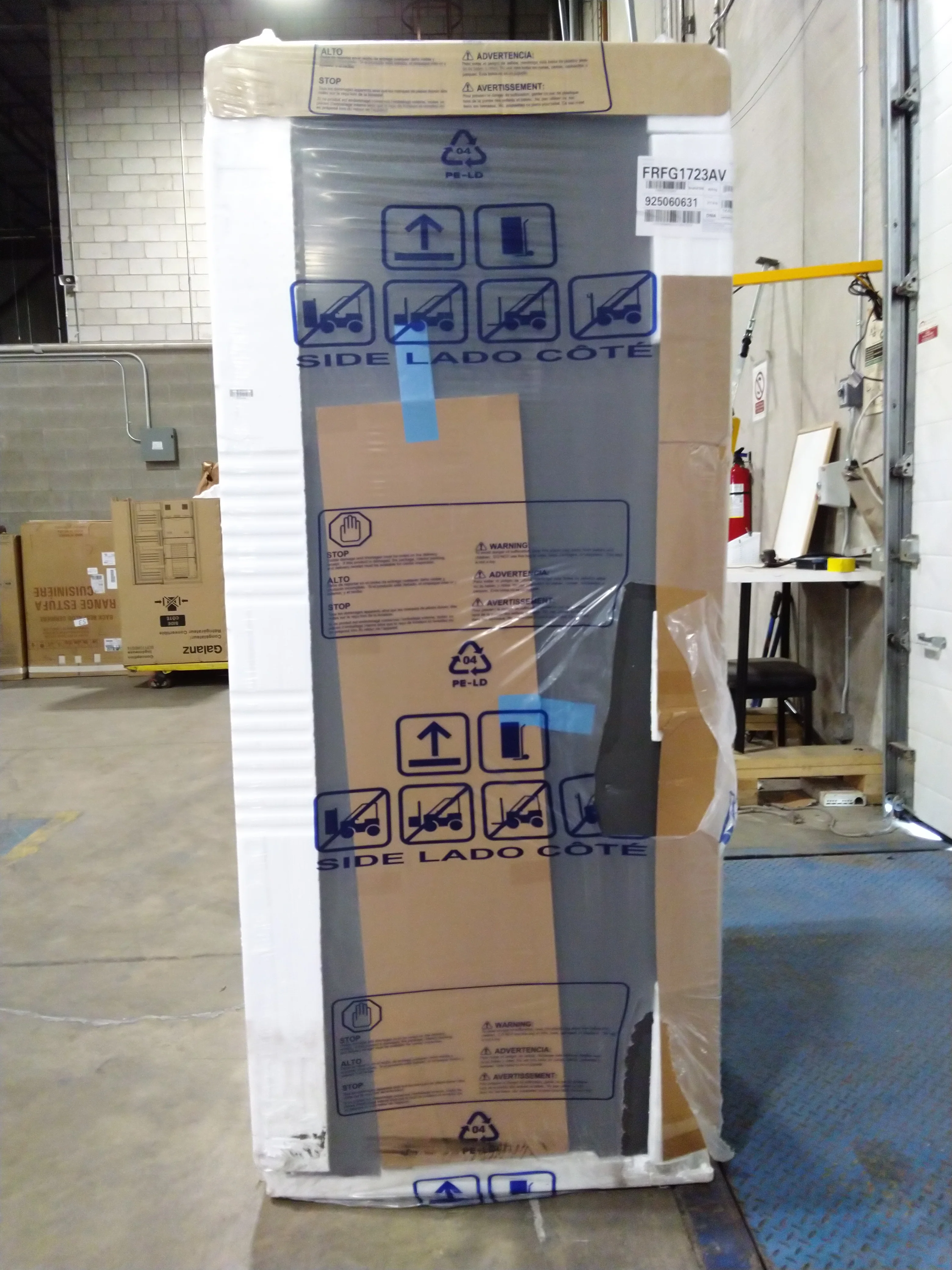 FRIGIDAIRE 31.5 IN. 17.6 CU FT. STAINLESS STEEL COUNTER-DEPTH FRENCH DOOR REFRIGERATOR - FRFG1723AV - Inhomebuy