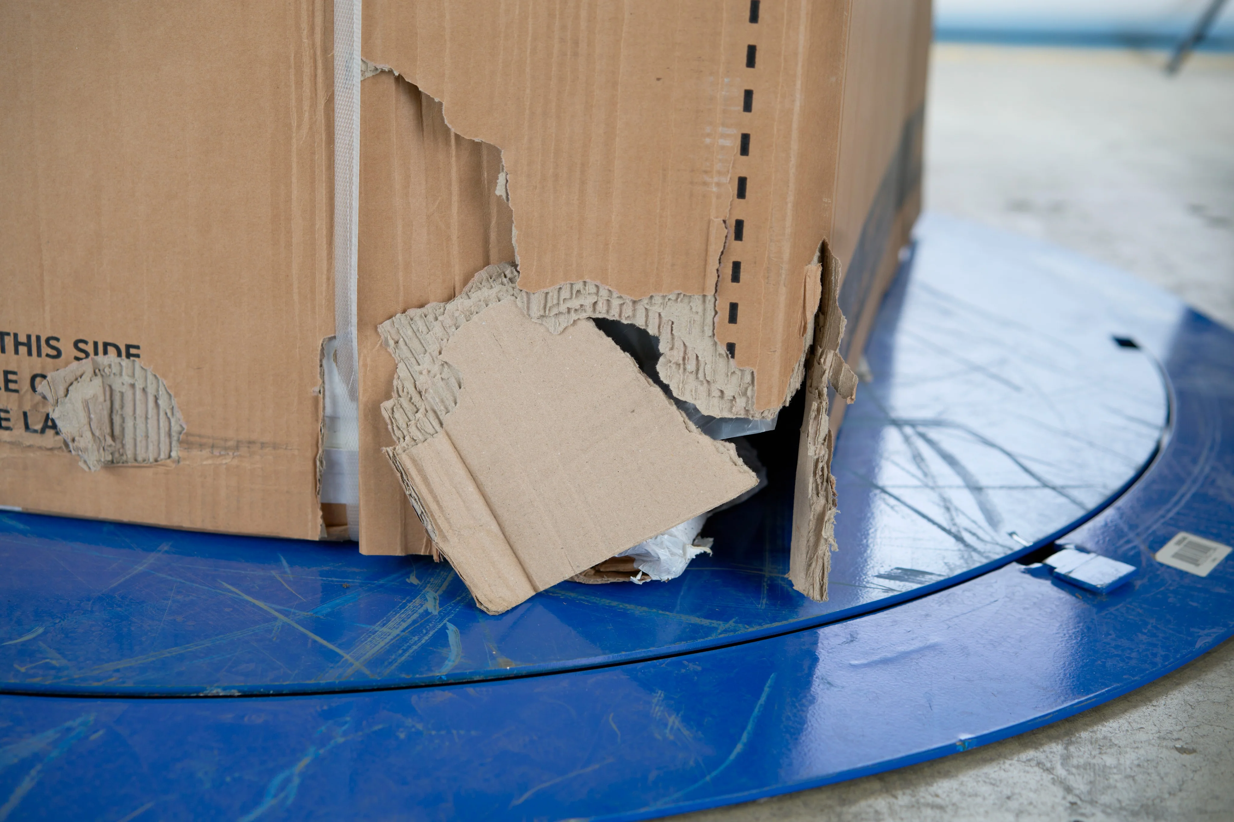 LG 36 IN. 29 CU. FT. SMUDGE-RESISTANT STAINLESS STEEL FRENCH DOOR WITH SLIM DESIGN EXTERNAL WATER DI - Inhomebuy