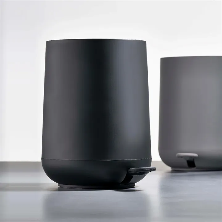 Pedal bin Nova Black 5L - Inhomebuy