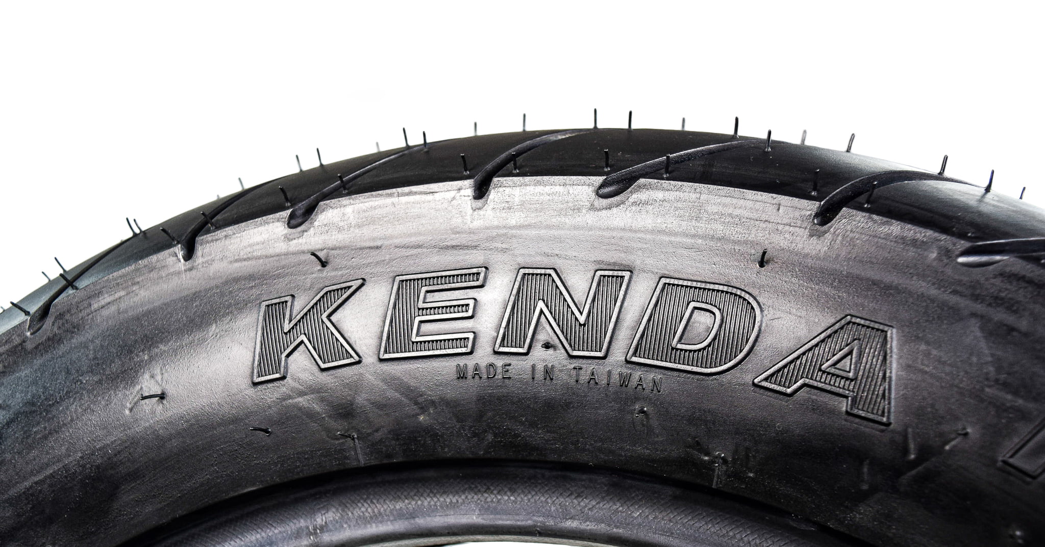 Kenda 046702160201 K6702 Cataclysm Rear Tire - 130/90B16 - Inhomebuy