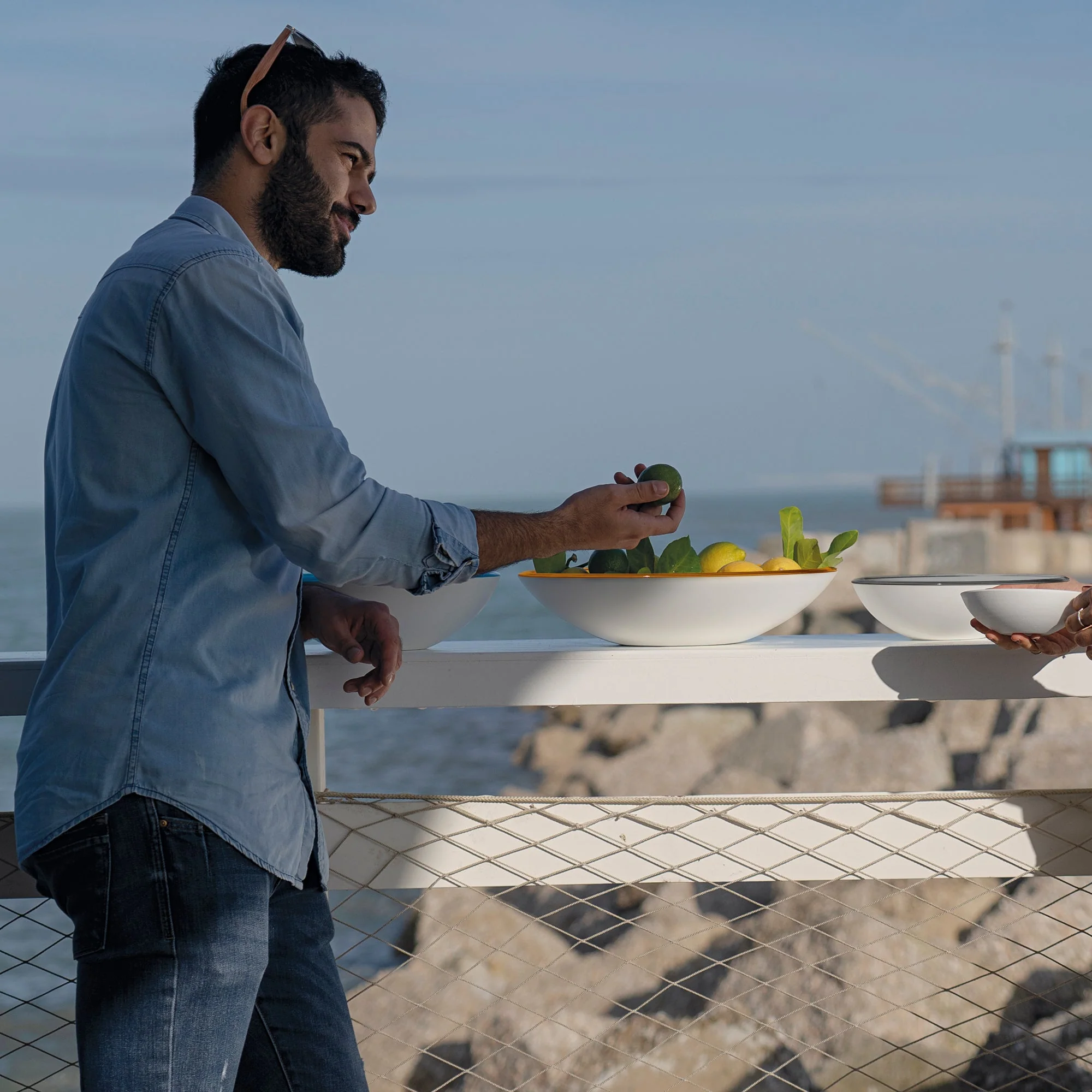 Center Piece/ Fruit Bowl Twist Kiwi - Inhomebuy