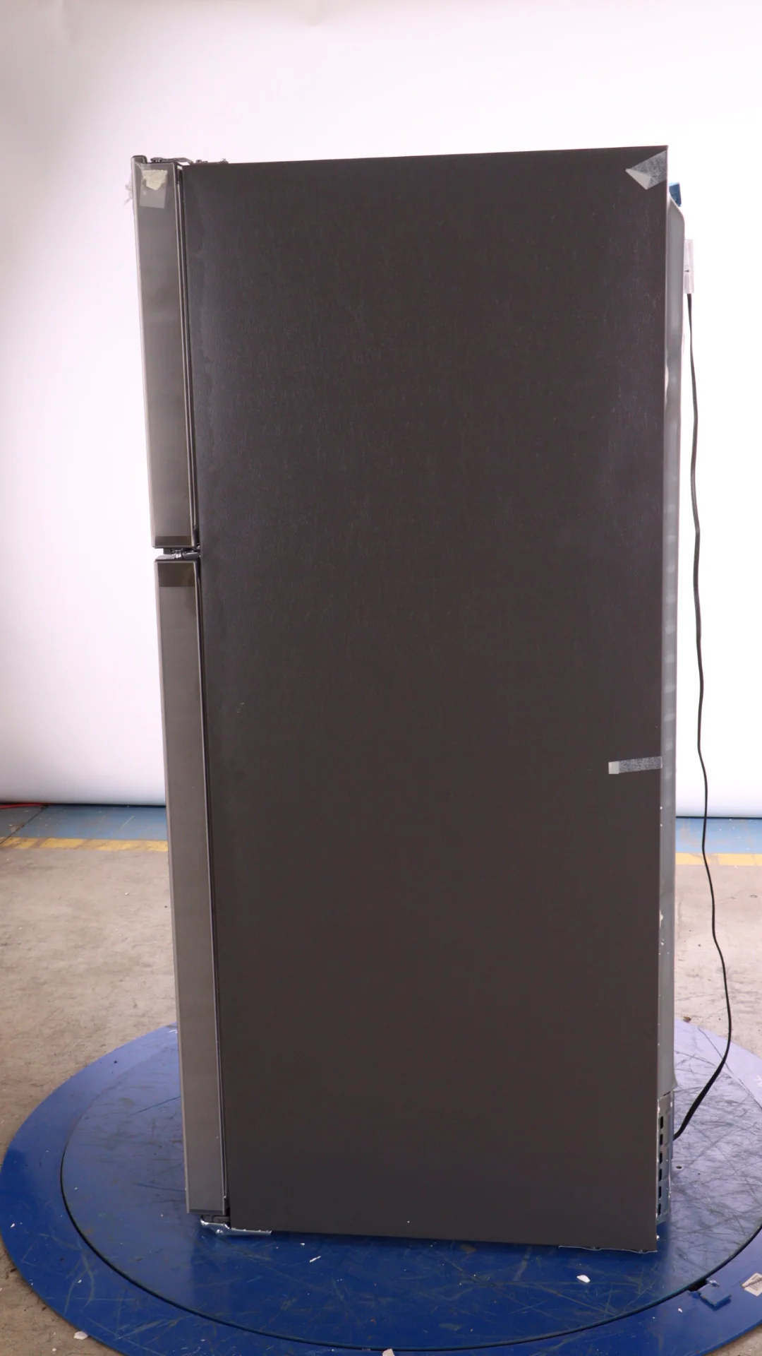 FRIGIDAIRE GALLERY 30 IN. 20.0 CU. FT. STAINLESS STEEL TOP FREEZER REFRIGERATOR - FGHT2055VF - Inhomebuy